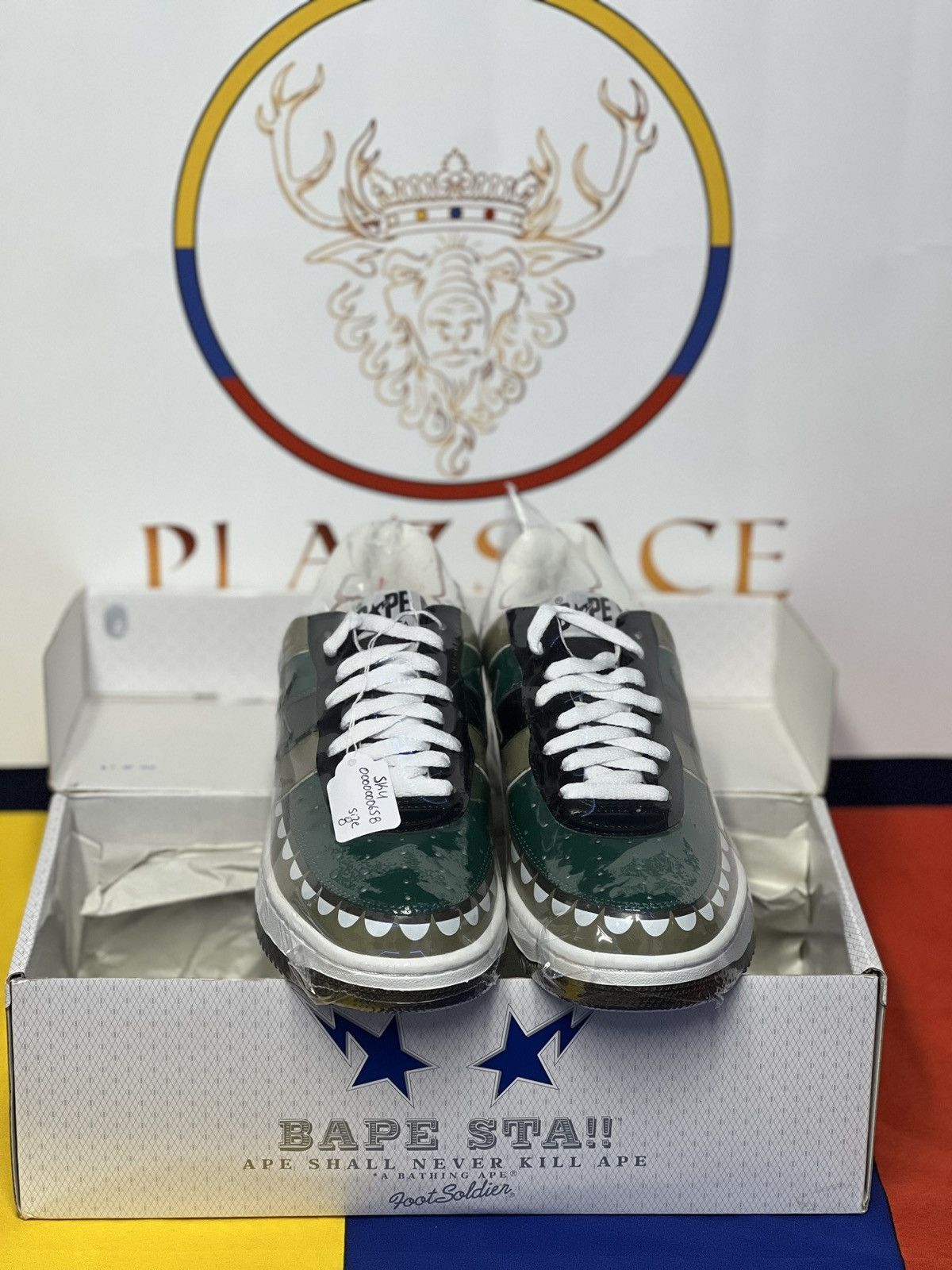 Bape × Kaws A Bathing Ape Bape Sta Low X Kaws Size US 8 / EU 41 - 6 Thumbnail