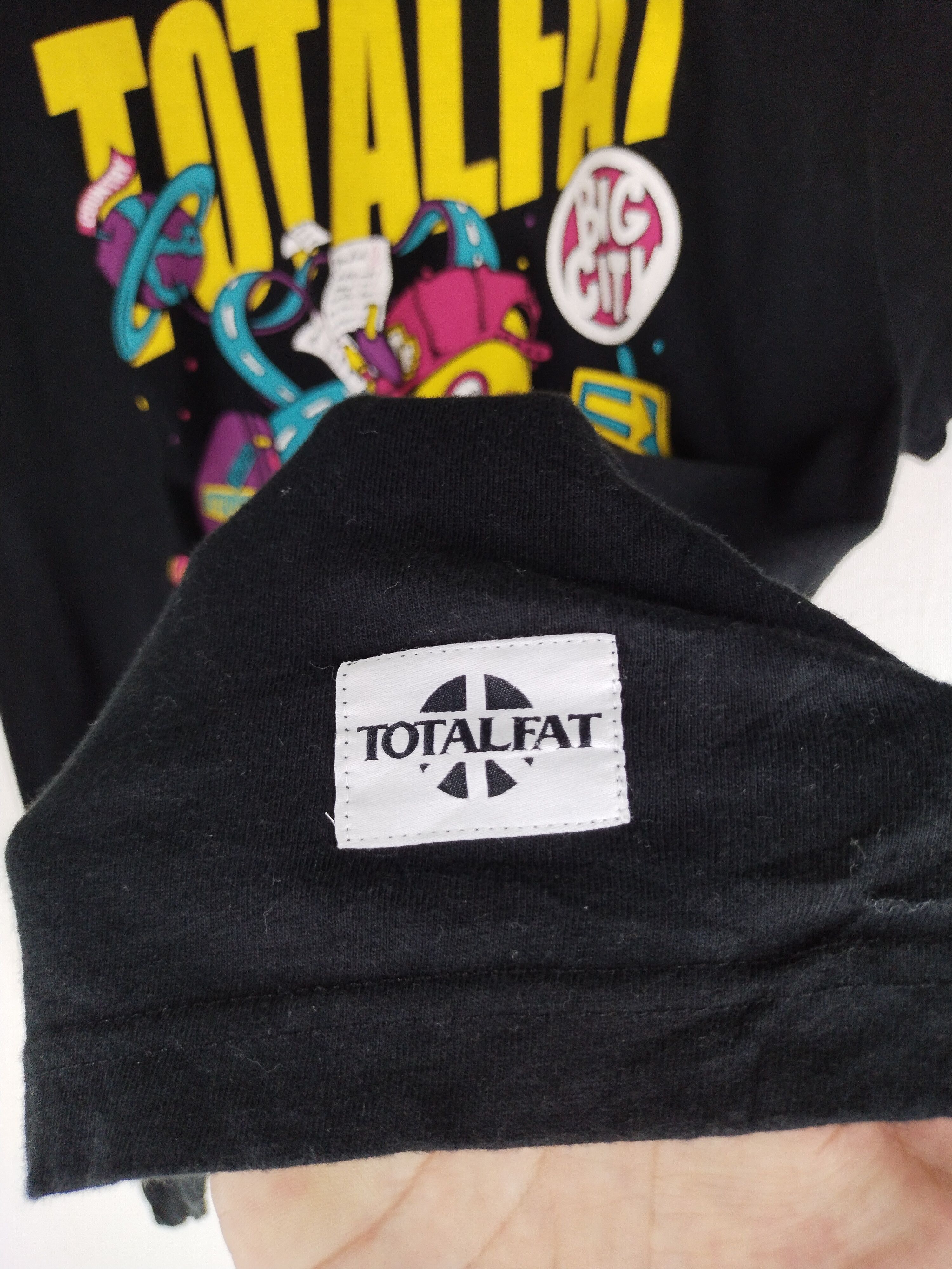 Japanese Brand Vtg Totalfat Japanese Melodic Punk Band Tee Size US M / EU 48-50 / 2 - 3 Thumbnail