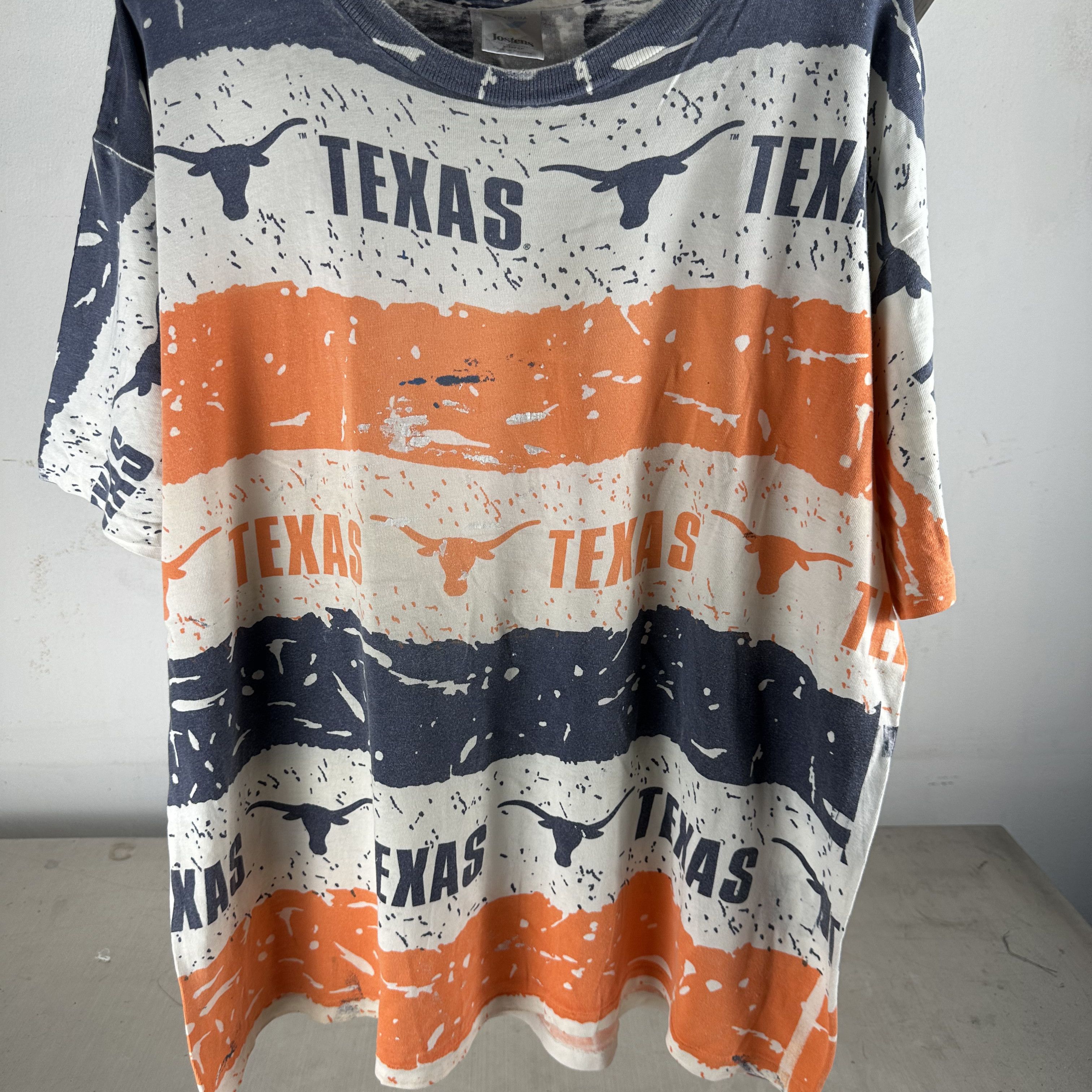 Vintage Vintage 90s Texas Longhorns NCAA All Over Print AOP T-Shirt Size US XL / EU 56 / 4 - 2 Thumbnail