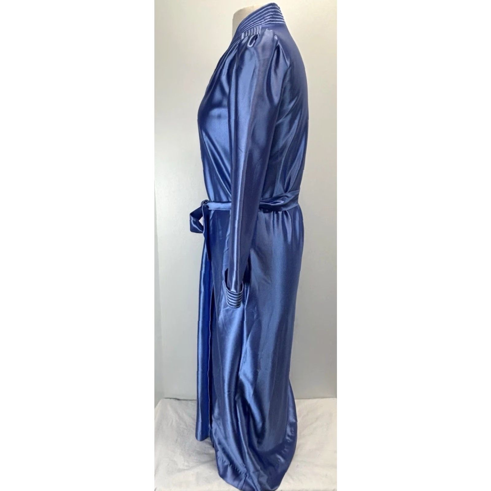 CO VINTAGE Barad & Co Satin Robe Petite (XS/S) Blue 1970s Lounge Womens Union Made USA Size ONE SIZE - 2 Thumbnail