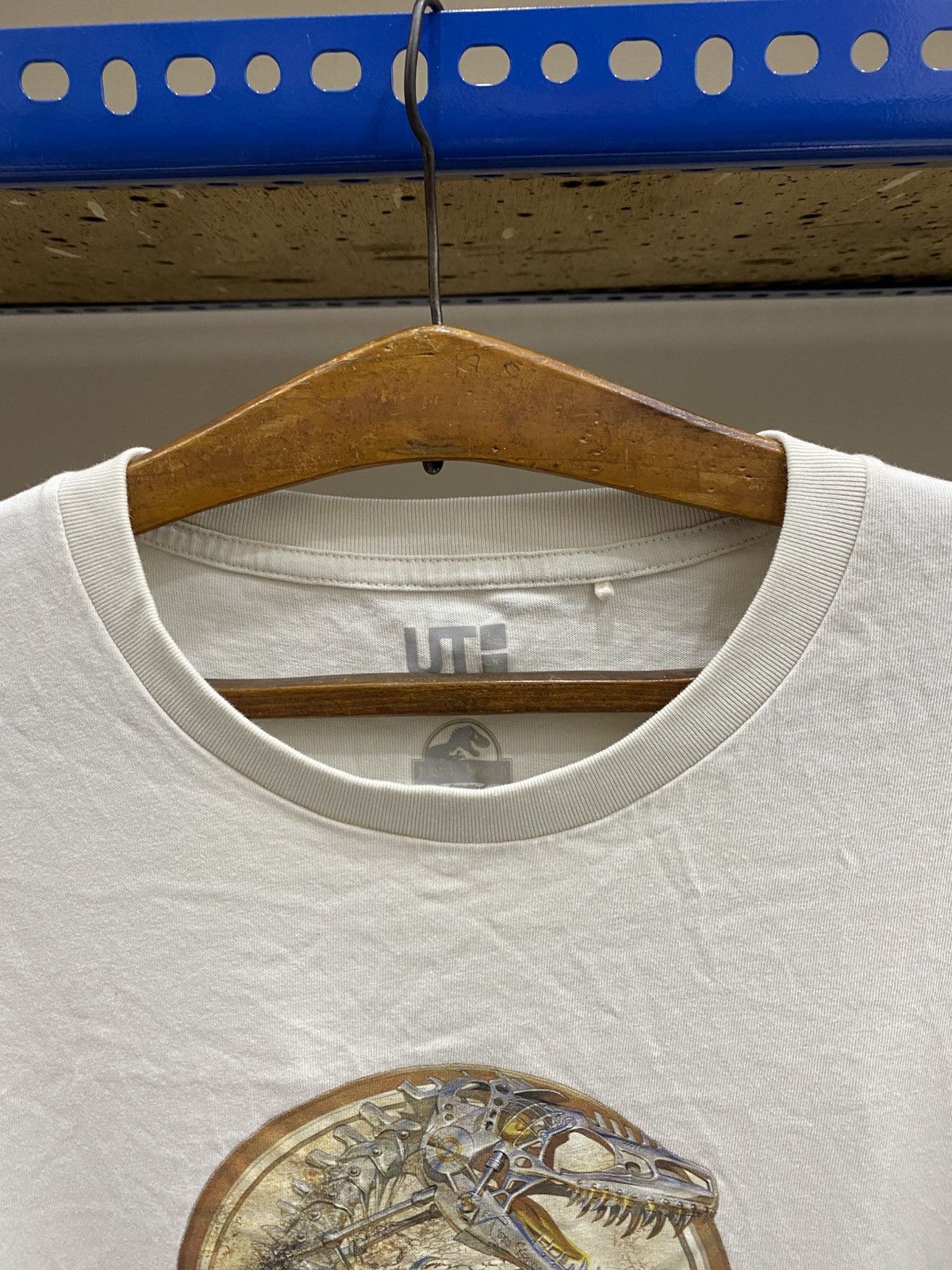 Uniqlo UNIQLO X JURASSIC WORLD X HAJIME SORAYAMA Size US L / EU 52-54 / 3 - 5 Thumbnail
