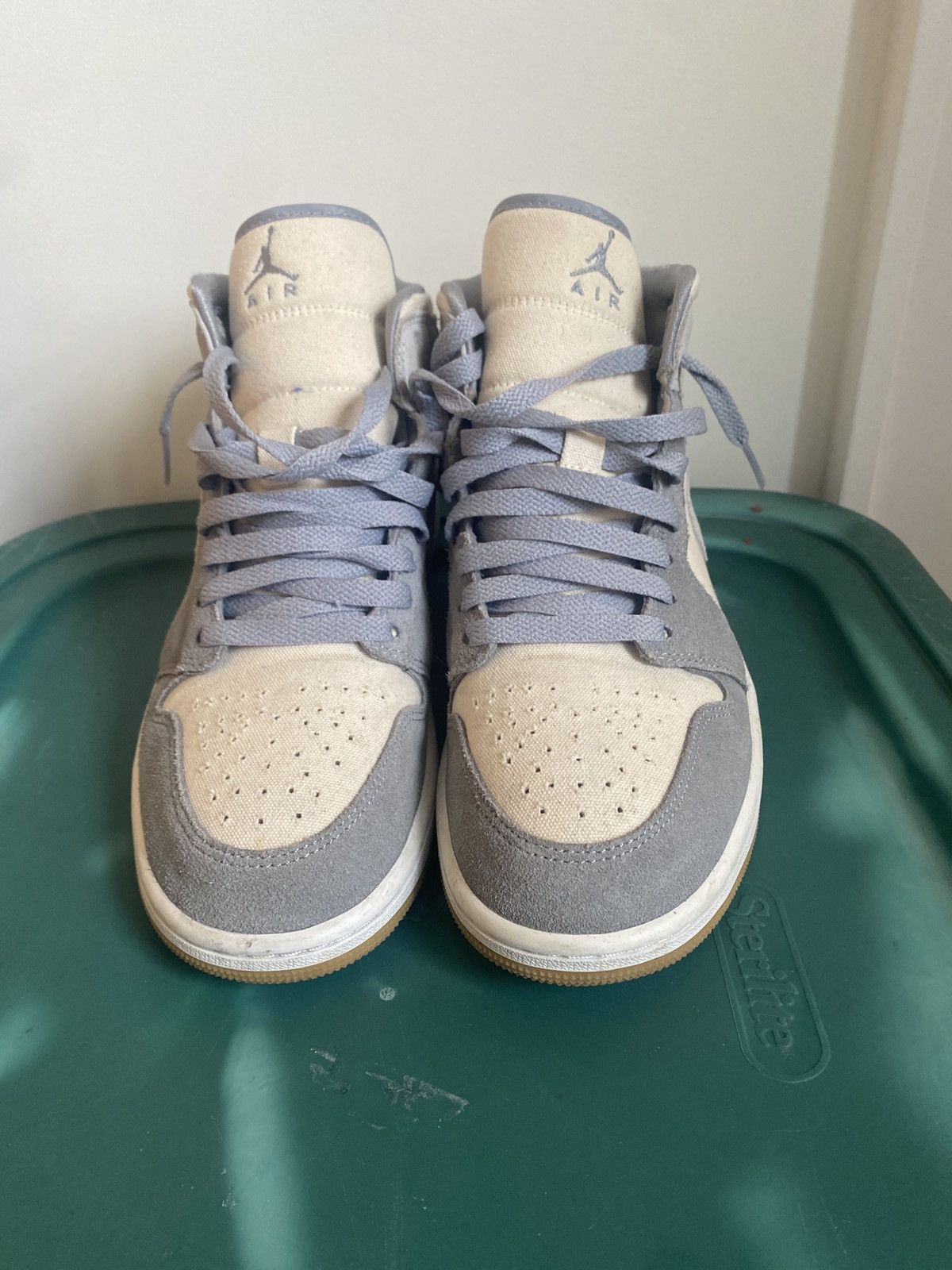 Jordan Brand × Nike Jordan 1 mid particle gray/ coconut milk Size US 9 / EU 42 - 3 Thumbnail