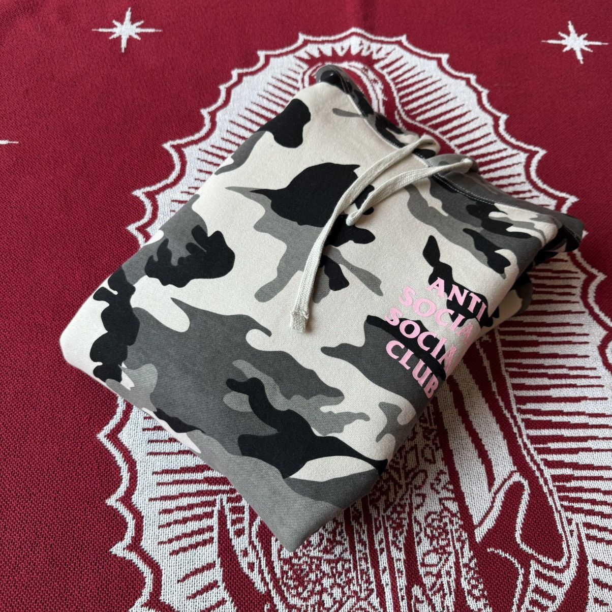 Anti Social Social Club Anti Social Social Club Pink Frozen Snow Camo Hoodie Size L Size US L / EU 52-54 / 3 - 3 Thumbnail