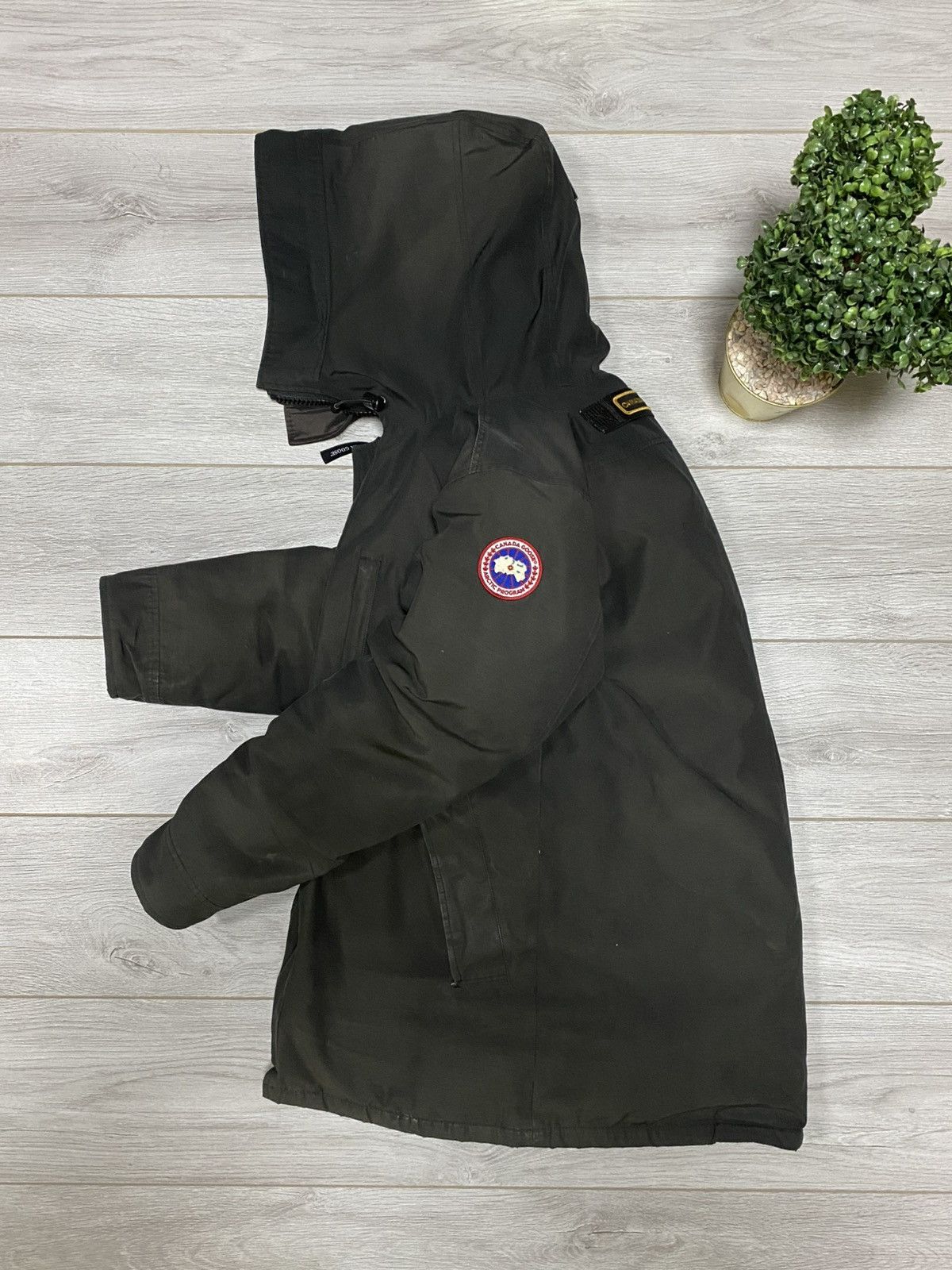 Canada Goose Canada Goose chateau down zip puffer jacket parka Size US M / EU 48-50 / 2 - 1 Thumbnail