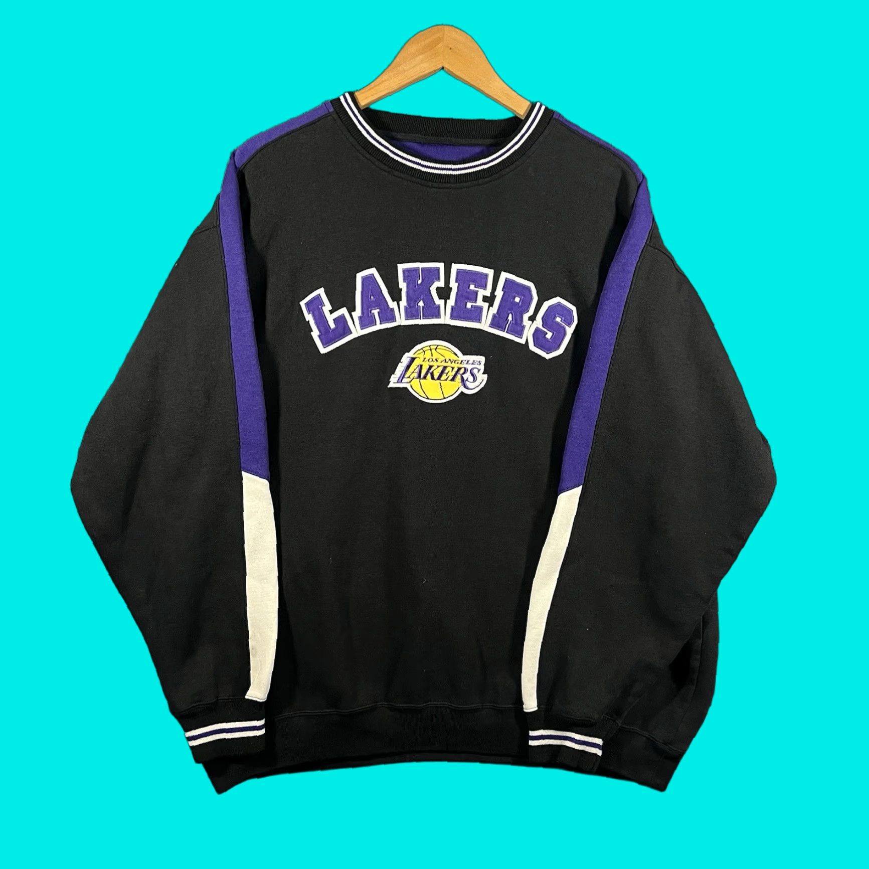 VINTAGE Lee Sport Los Angeles Lakers Pullover Crewneck Sweatshirt XL Black 90s Mens Sweatshirt