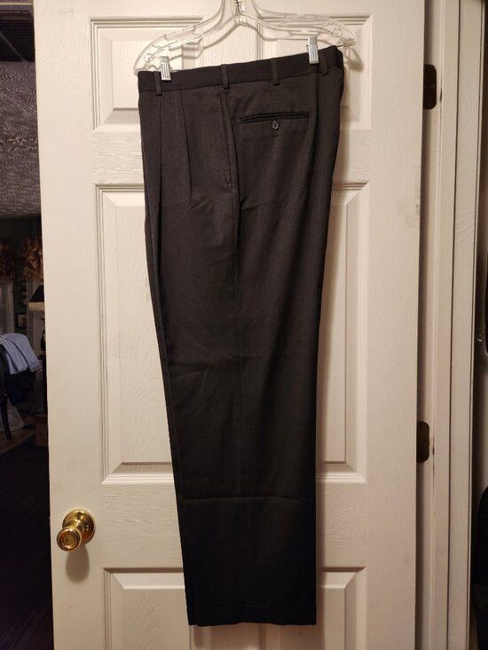 Jos. A. Bank Jos.a.bank men's charcoal 100%wool dress pants size: 38/31 Size 38R - 2 Thumbnail