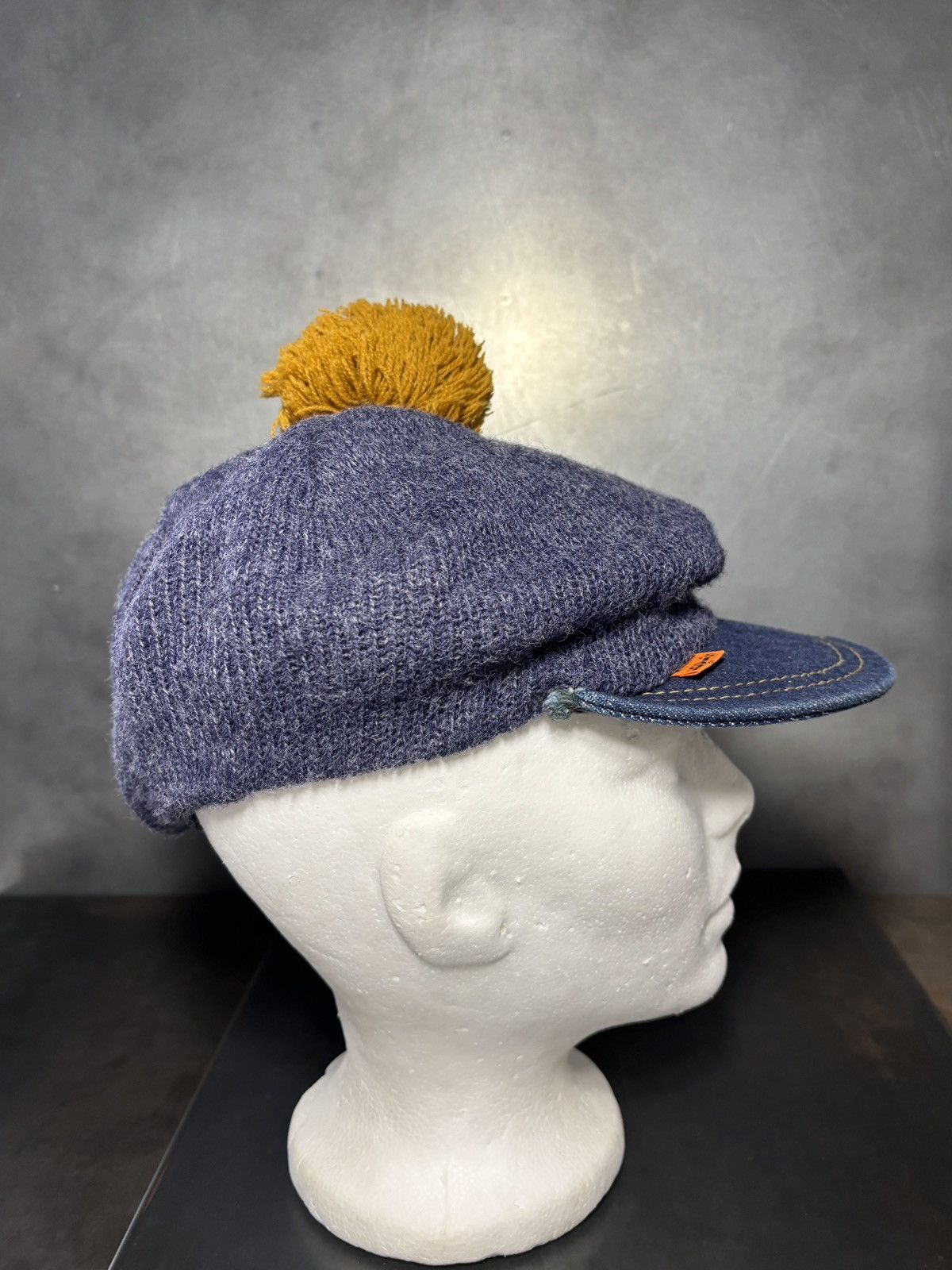 Levi's 1970s Levi's Orange Tab Hat Vintage Ski Pom Pom Brim Beanie Size ONE SIZE - 17 Thumbnail