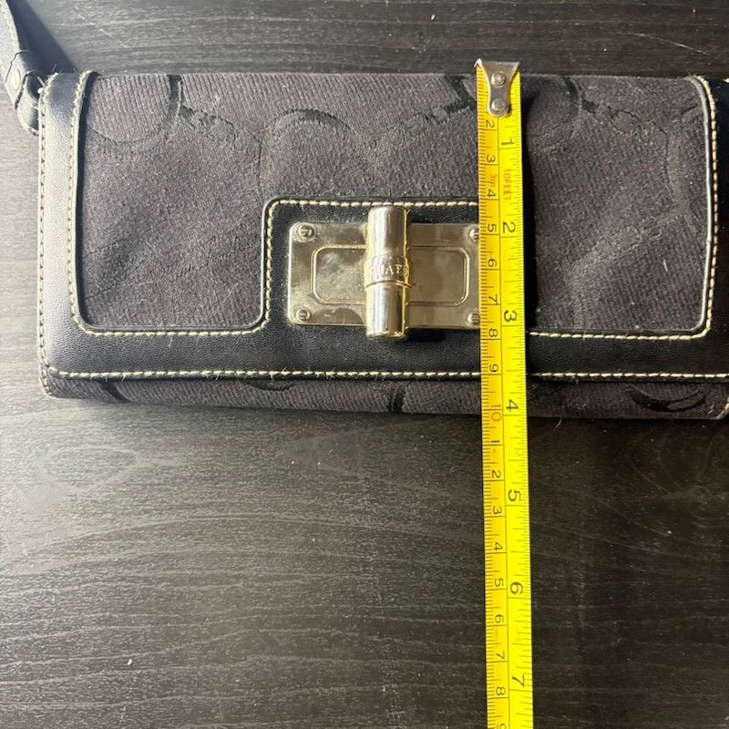 Chaps Chaps Black Fabric Wristlet Clutch Silver Clasp Size ONE SIZE - 6 Thumbnail