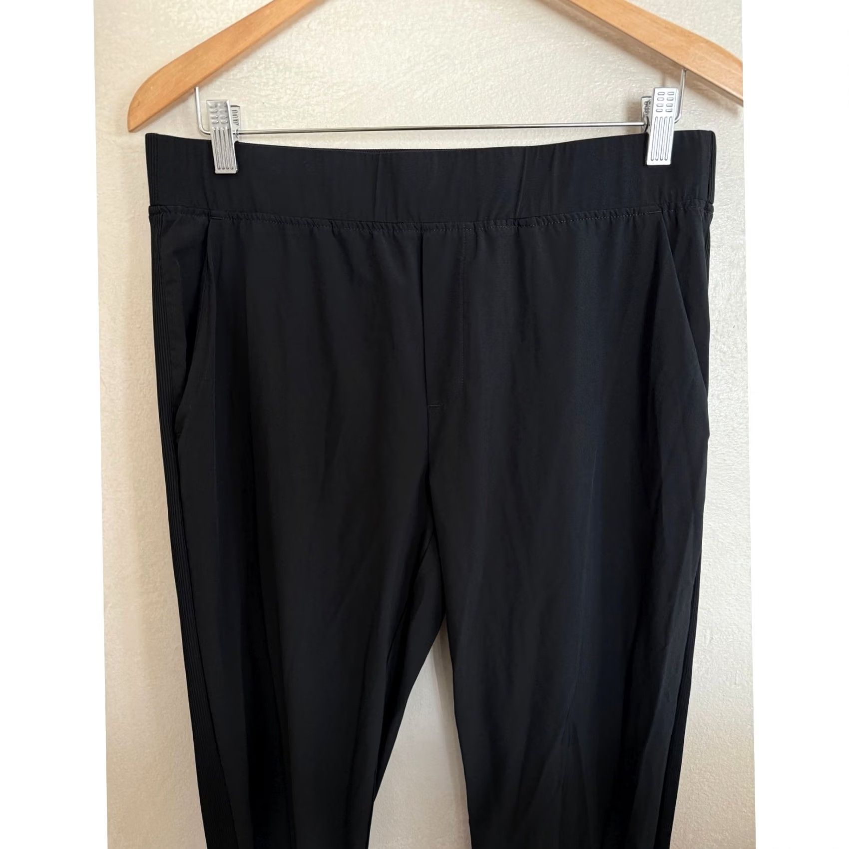 Quince Quince Black Jogger Pant Pockets Stretchy Waistband L Women Regular XS? Size 36" / US 14 / IT 50 - 3 Thumbnail