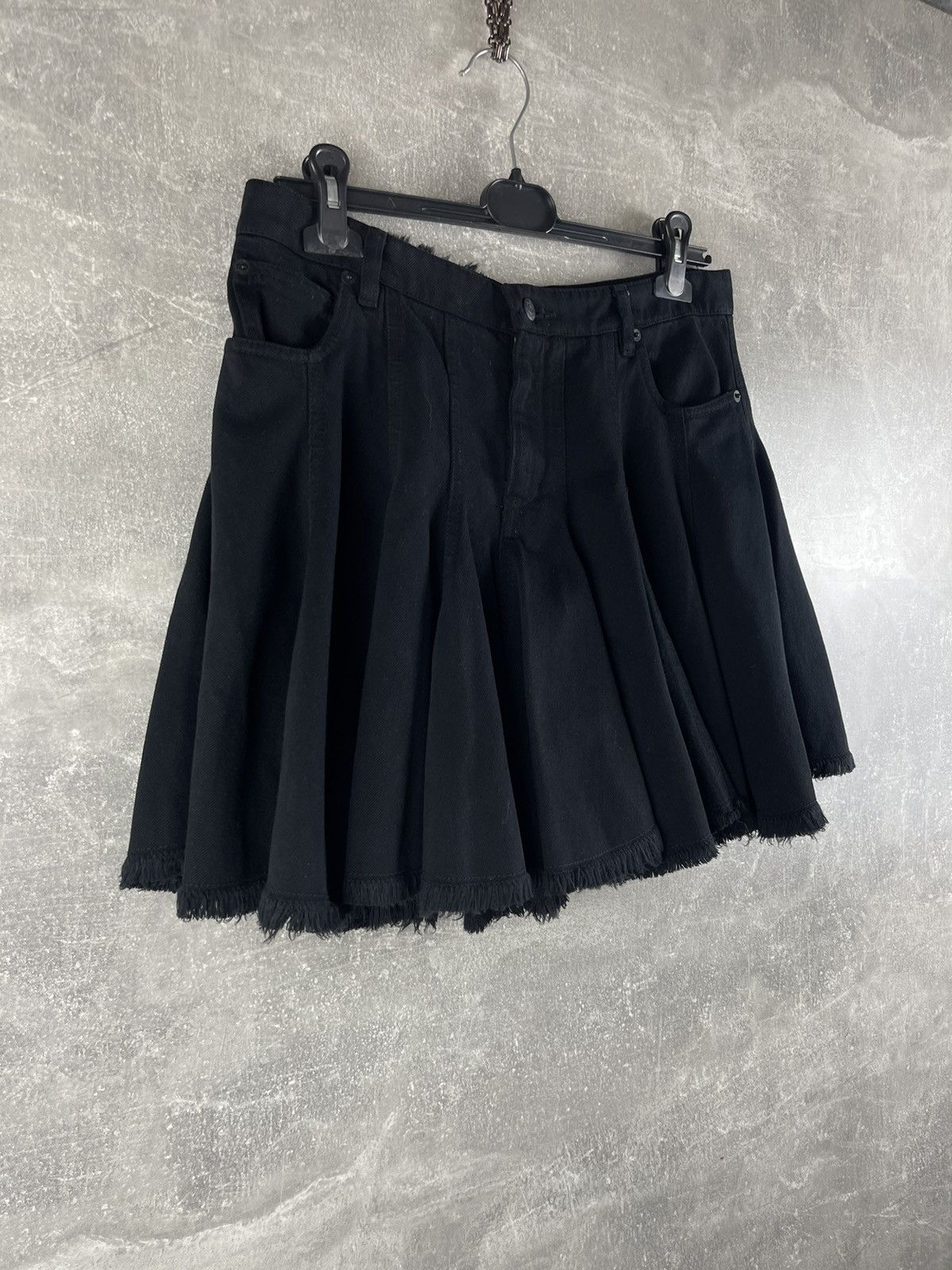 Alexander McQueen MCQ Alexander McQueen Archives Black Pleated Mini Skirt Size 30" / US 8 / IT 44 - 4 Thumbnail