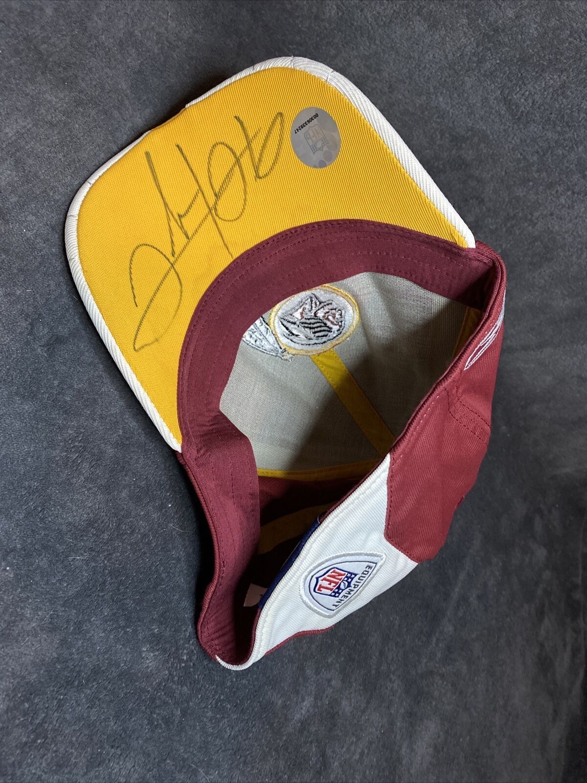 NFL Clinton Portis Autographed Washington Redskins Hat M/L Size ONE SIZE - 6 Thumbnail