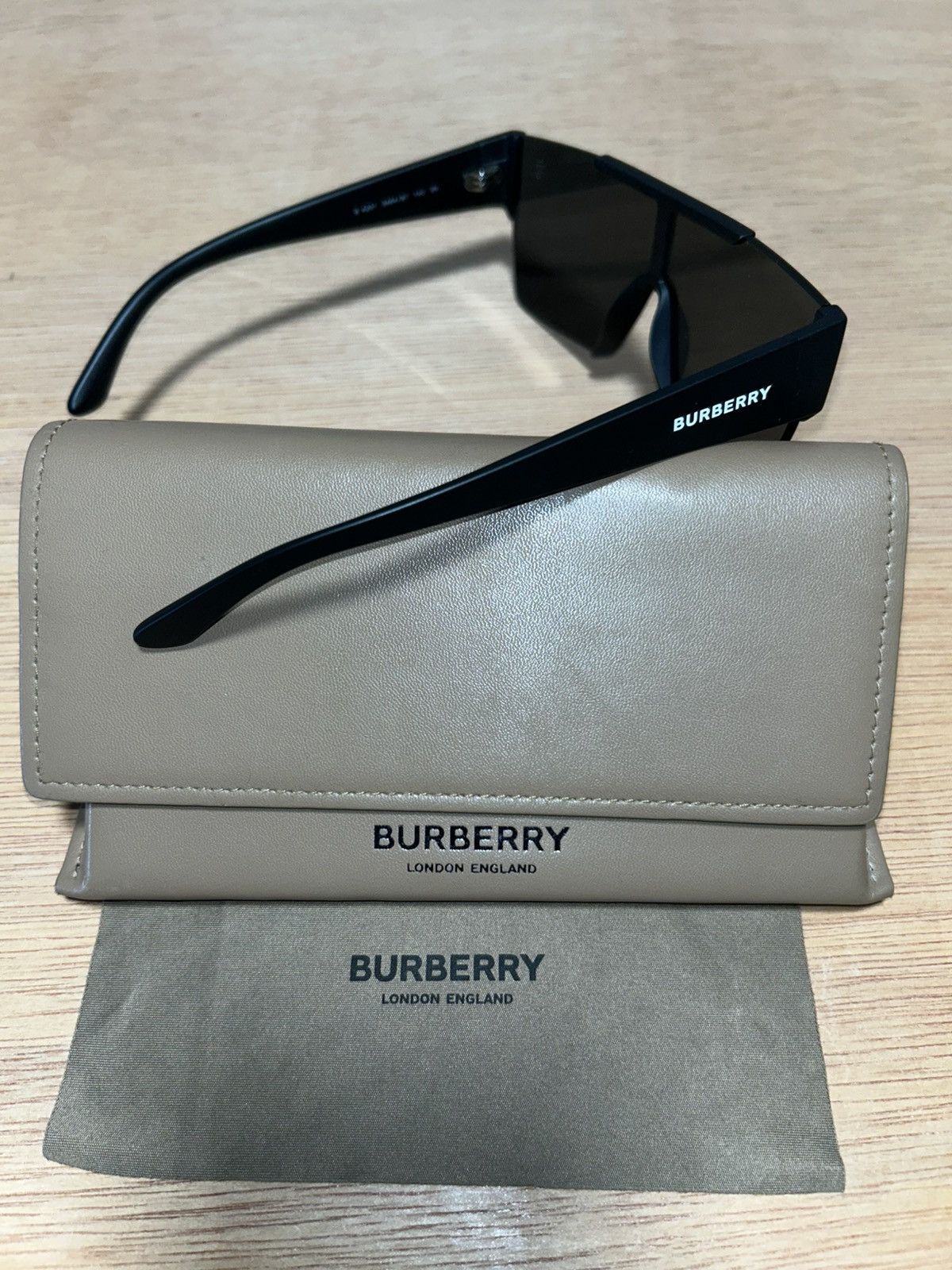 Burberry BURBERRY BE4291 Size ONE SIZE - 3 Thumbnail