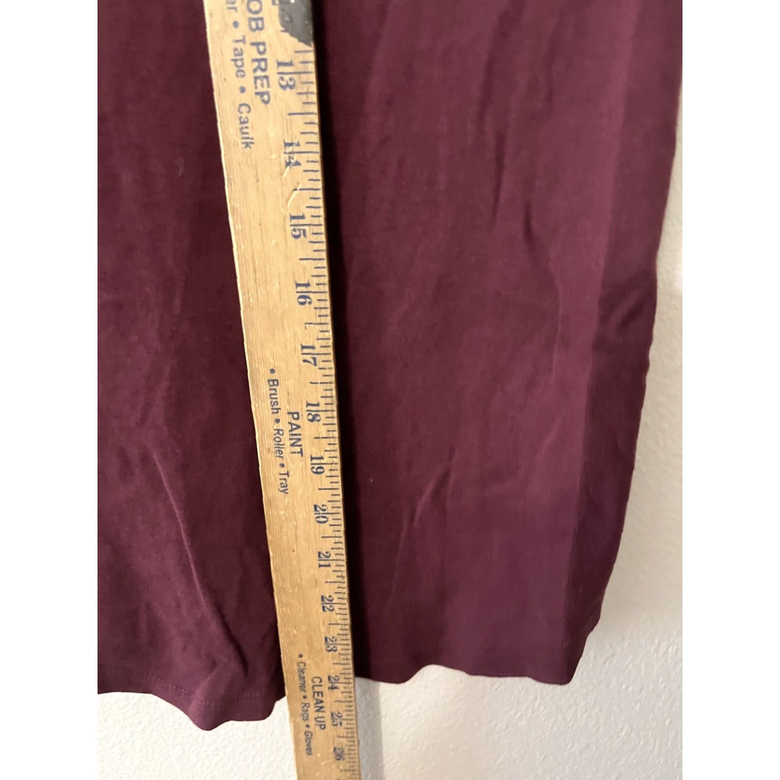 Croft & Barrow VINTAGE Croft & Barrow Womens T-Shirt Short Sleeve V-Neck Size PS Burgundy Basic Top Size 28" / US 6 / IT 42 - 4 Thumbnail