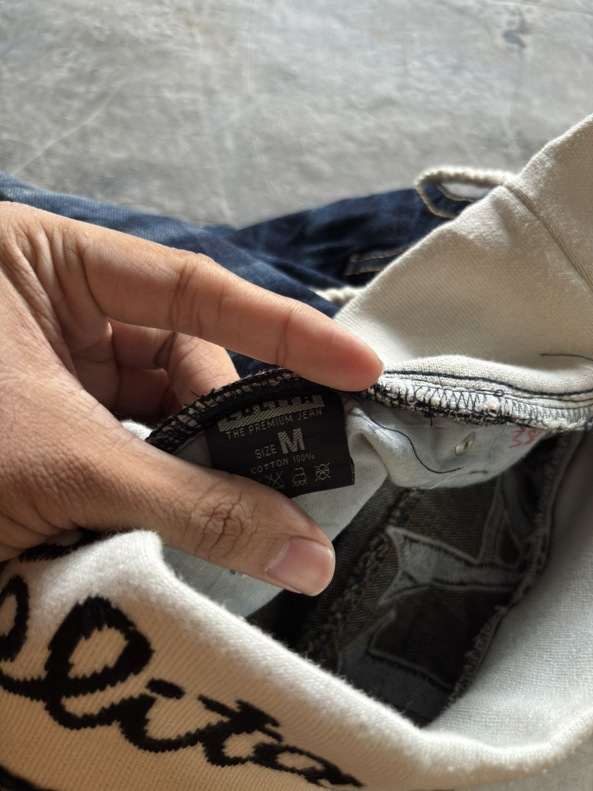 Japanese Brand LOLITA CONCERT CLUB elastic waist distressed yoshitomo nara Size US 29 - 4 Thumbnail