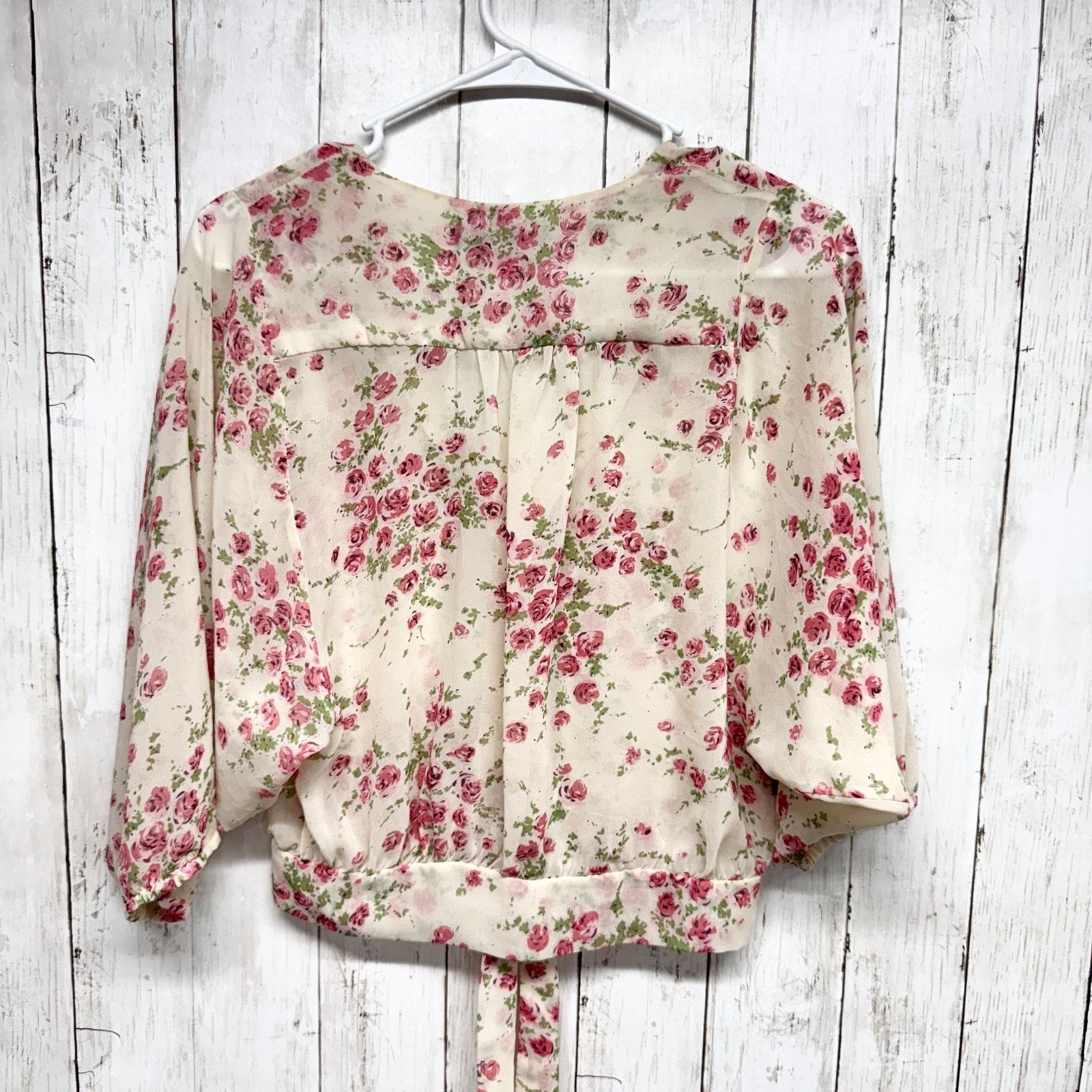 Other Atmosphere Blouse Sz 8 Floral V-Neck Button Front 3/4 Sleeve Size M / US 6-8 / IT 42-44 - 5 Thumbnail