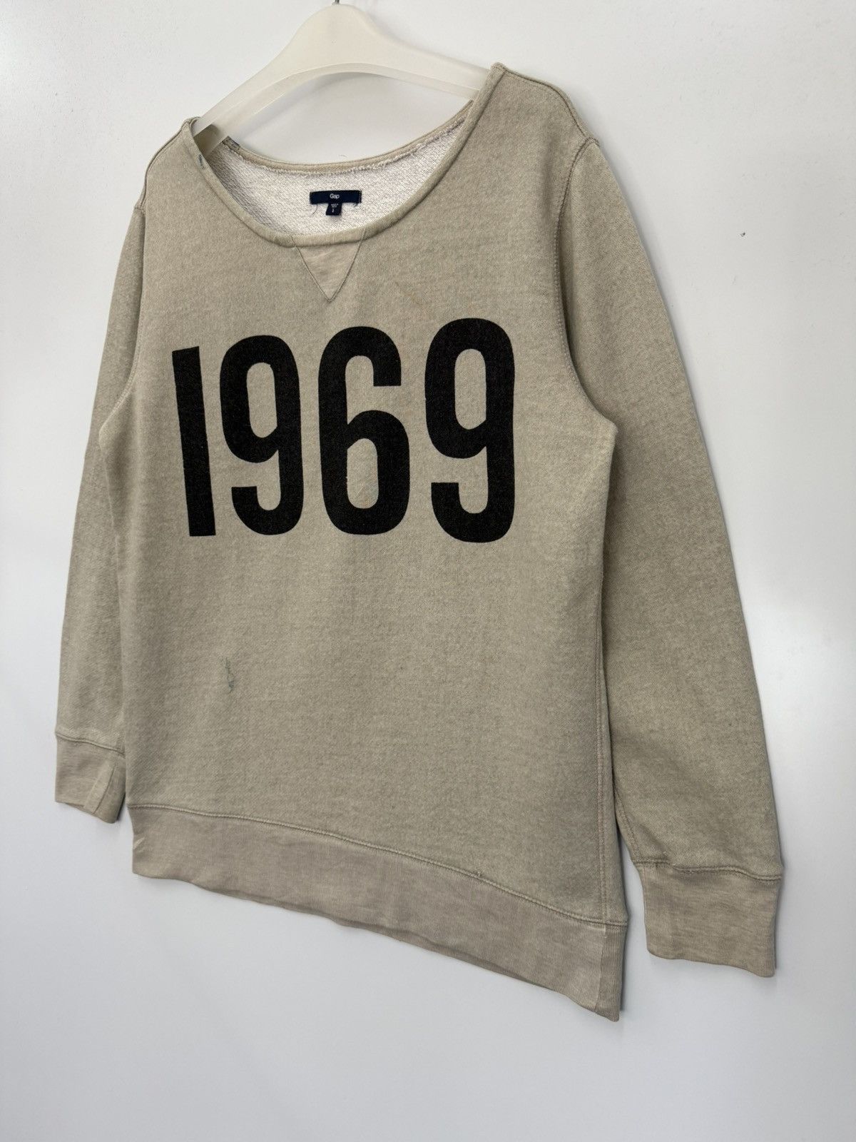 Gap 🔥 Vintage Design GAP Loose Neck Sweatshirt - L Size M / US 6-8 / IT 42-44 - 2 Thumbnail