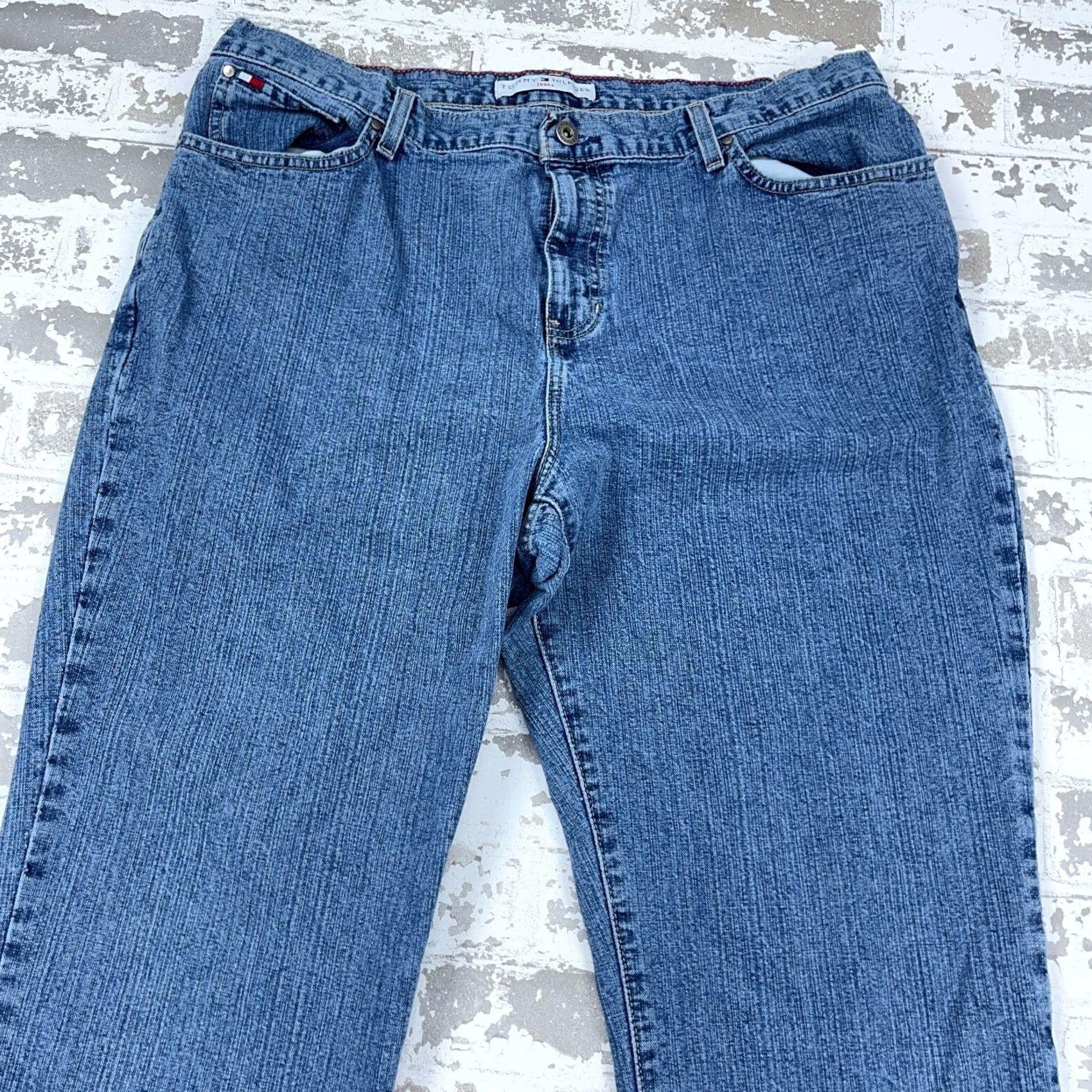 Tommy Hilfiger VINTAGE Tommy Hilfiger Jeans Women 16 Boot Cut Med Wash Denim Pants Ladies Y2K 90s Hipster Classic Mens Womens Size 38" / US 16 / IT 52 - 4 Thumbnail