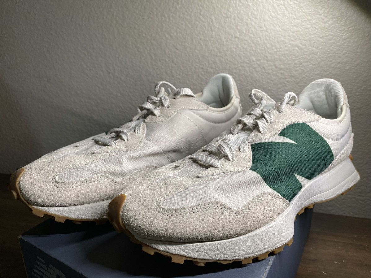 New Balance New Balance 327 Timberwolf Nightwatch Green Size US 10.5 / EU 43-44 - 5 Thumbnail