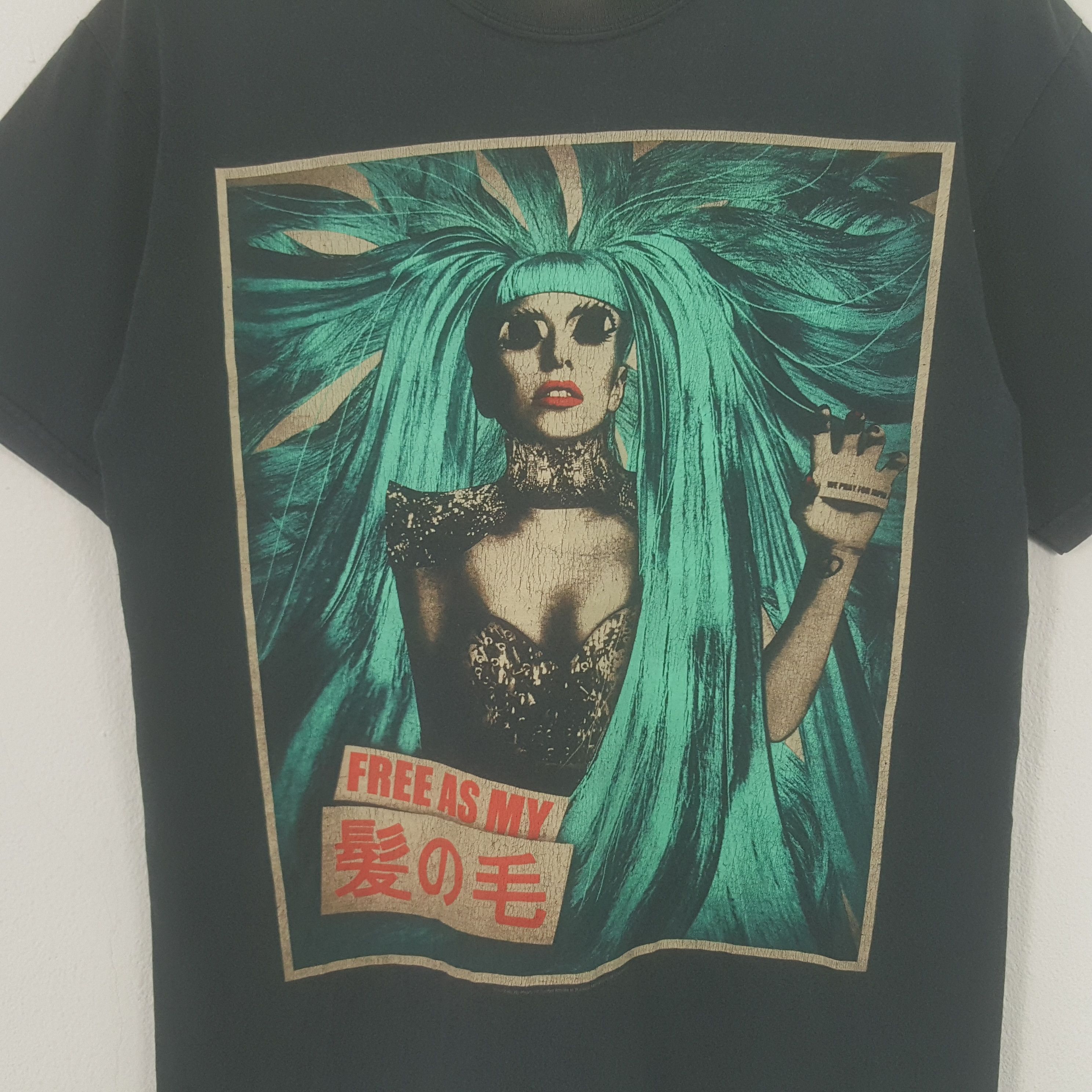 Band Tees × Vintage Vintage Lady Gaga American Singer Songwriter Tshirt Size US M / EU 48-50 / 2 - 2 Thumbnail