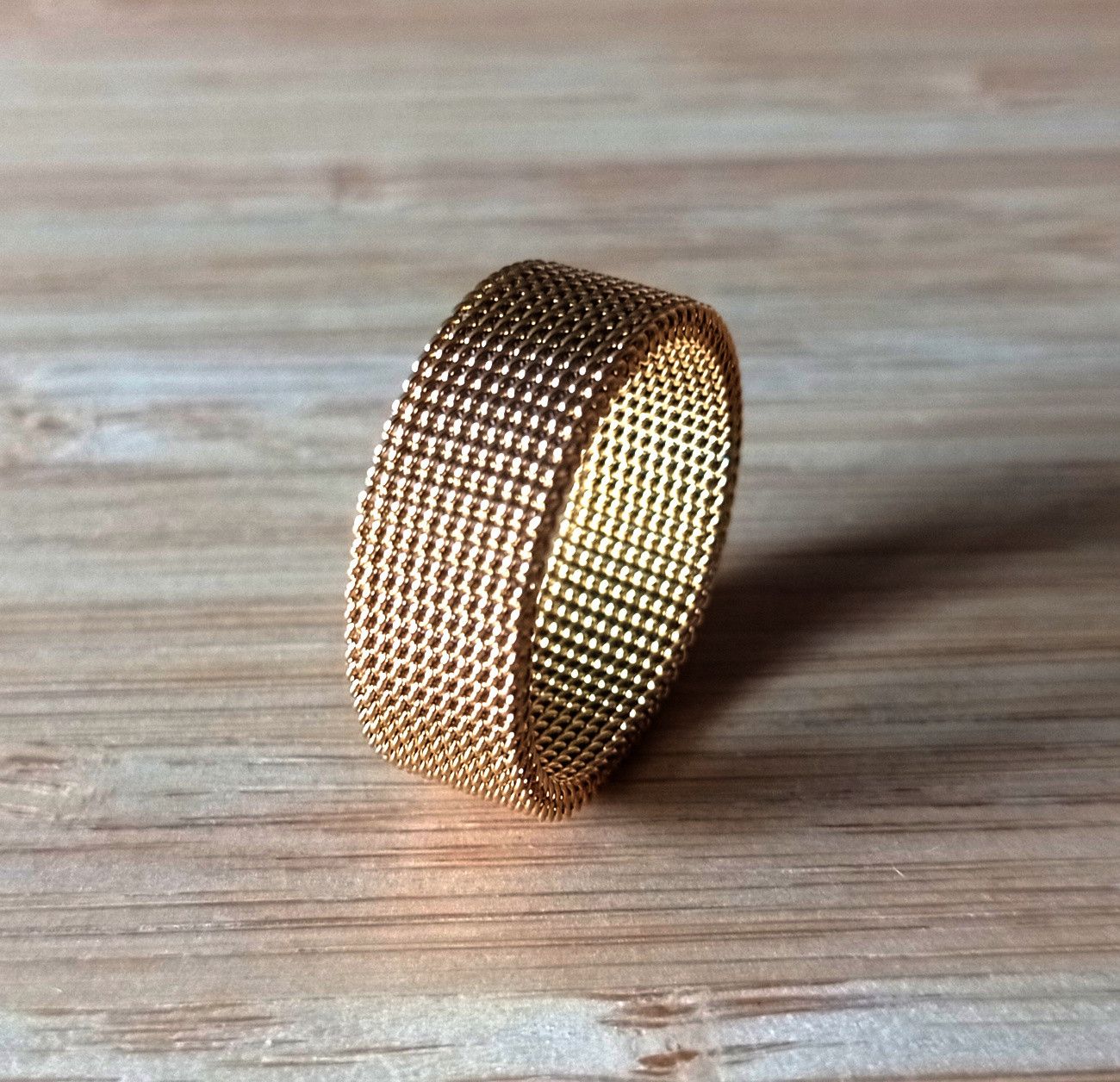 Designer × Vintage Stunning Shine Gold Circle Net SS Simple Ring Unique Size ONE SIZE - 6 Thumbnail