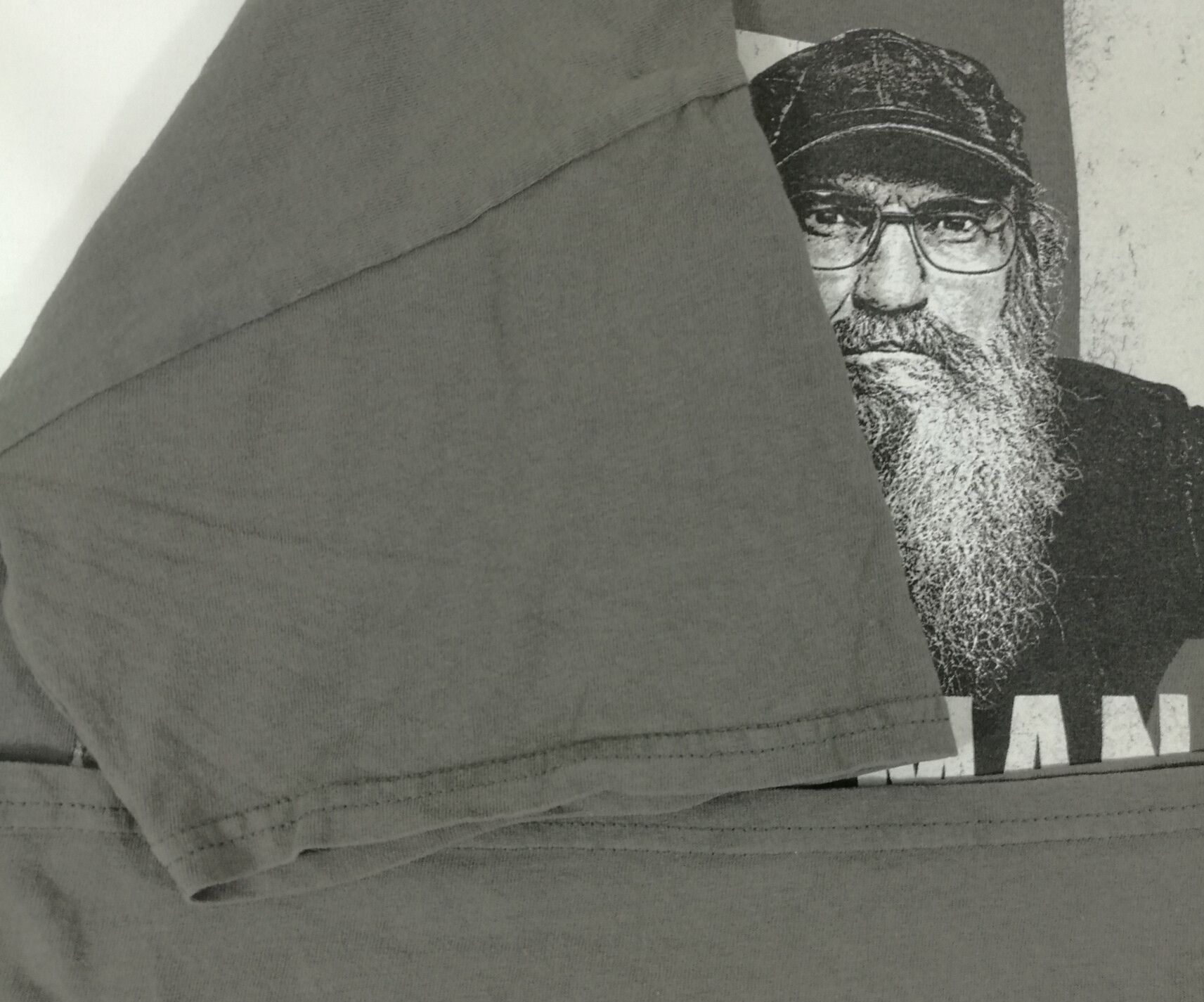 Vintage Vintage Duck Dynasty T Shirt Size US L / EU 52-54 / 3 - 4 Thumbnail