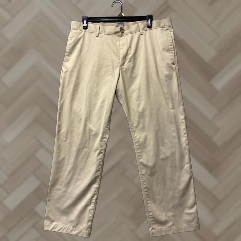 Gap Gap Pants Men's 38x30 Chino Khaki Straight Leg Boot Cut Pockets Regular Size Type Pants Mens Size US 38 / EU 54 - 1 Thumbnail