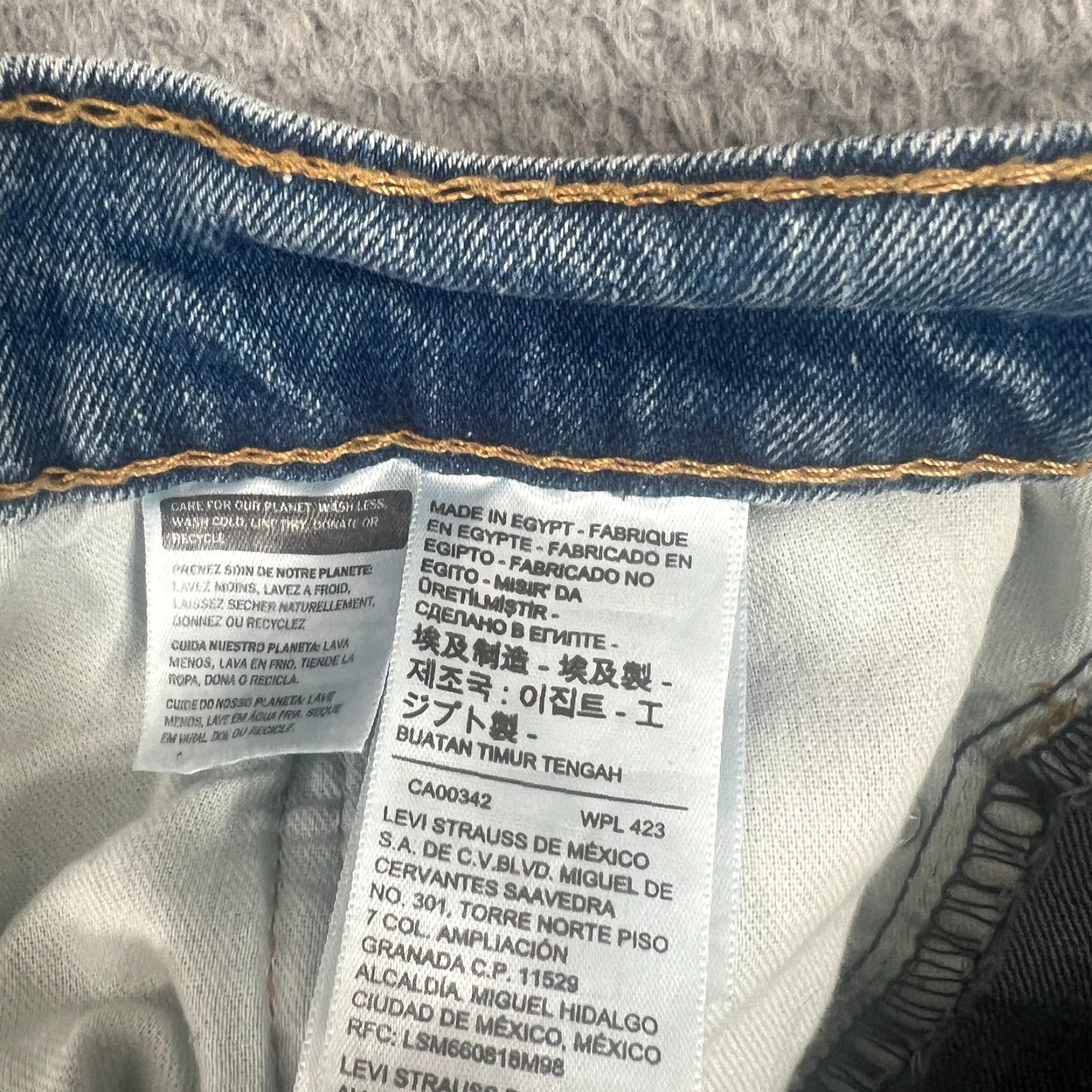 Vintage Levi's 550 Jeans Mens 36x30 Blue Relaxed Fit Tapered 90s Grunge Size US 36 / EU 52 - 6 Thumbnail