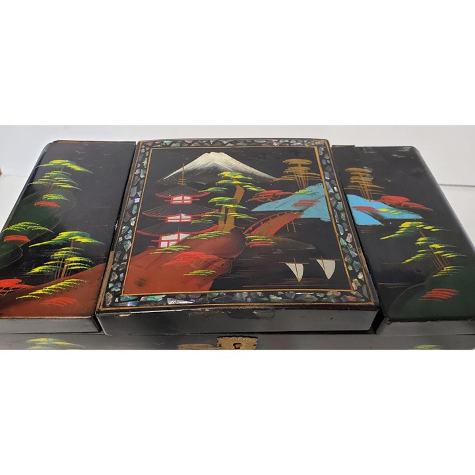 Other Vtg 1940s Black Lacquered Jewelry/Music Box Made in Japan Size ONE SIZE - 5 Thumbnail