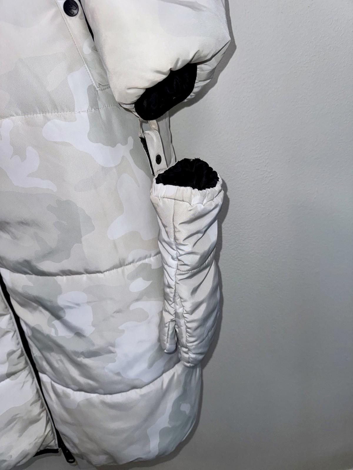 Urban Outfitters Urban Outfitters x NICOPANDA Uptown Camo Long Puffer Parka Size L / US 10 / IT 46 - 4 Thumbnail