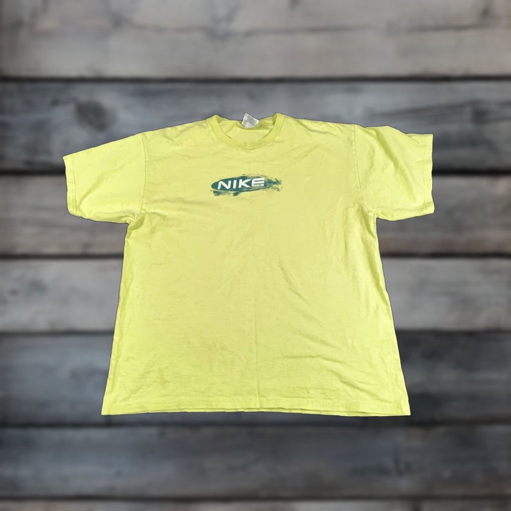 Nike VINTAGE Nike T-Shirt Men L Yellow Double-Sided Print 2000s Retro 90s Graphic Tee Mens Size Large Size US L / EU 52-54 / 3 - 1 Thumbnail