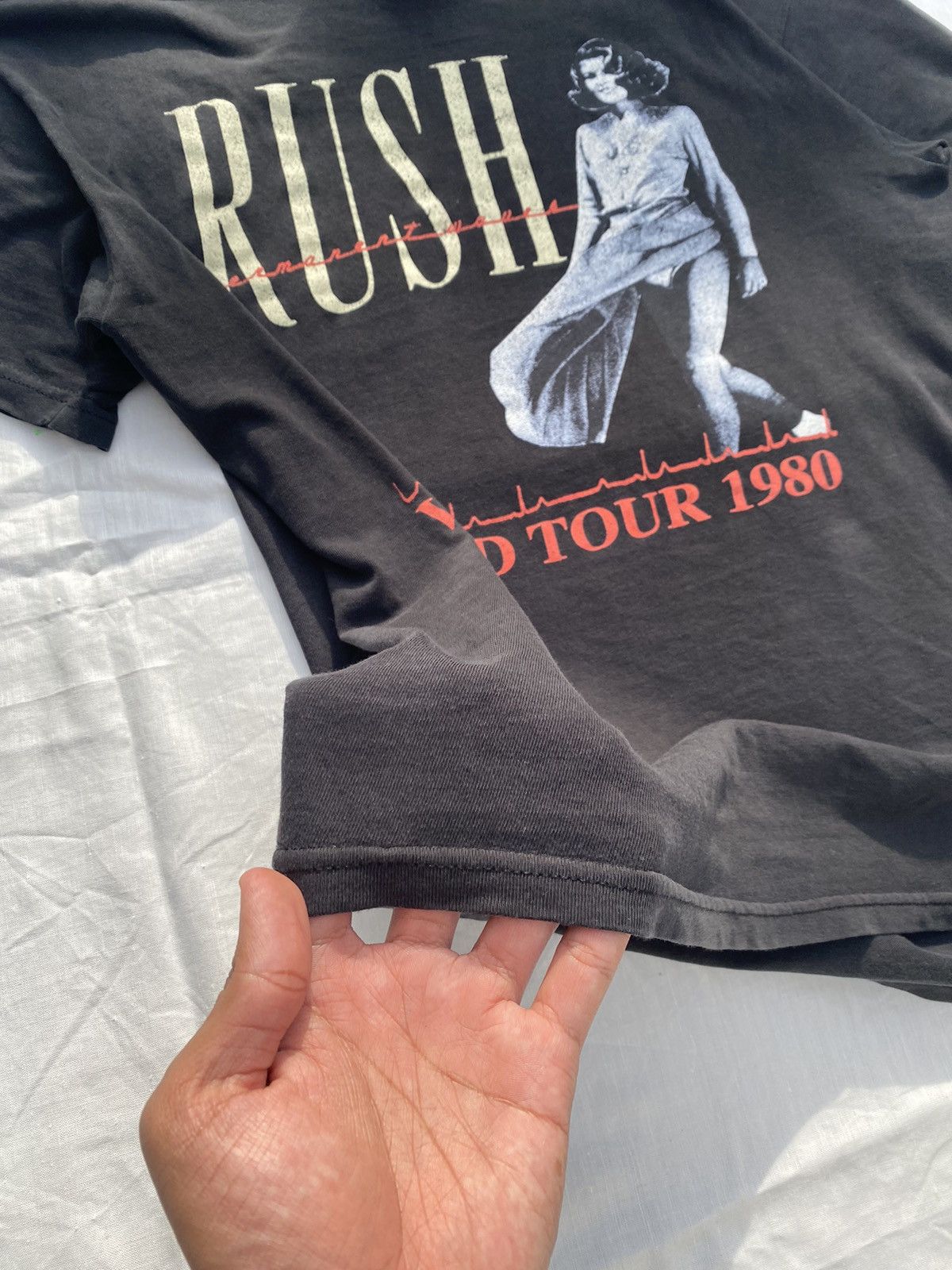 Band Tees × Vintage Rush World Tour 1980 Size US M / EU 48-50 / 2 - 5 Thumbnail
