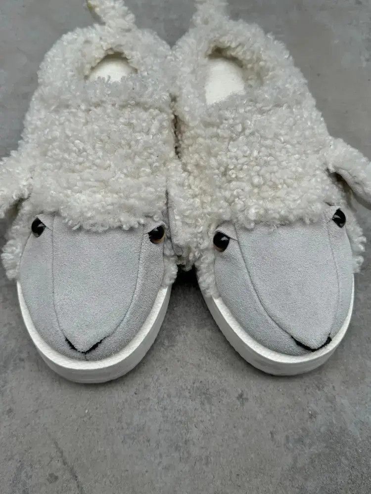 Doublet × Suicoke Sz 8 Doublet x Suicoke Sheep Slipper Size US 8 / EU 41 - 2 Thumbnail