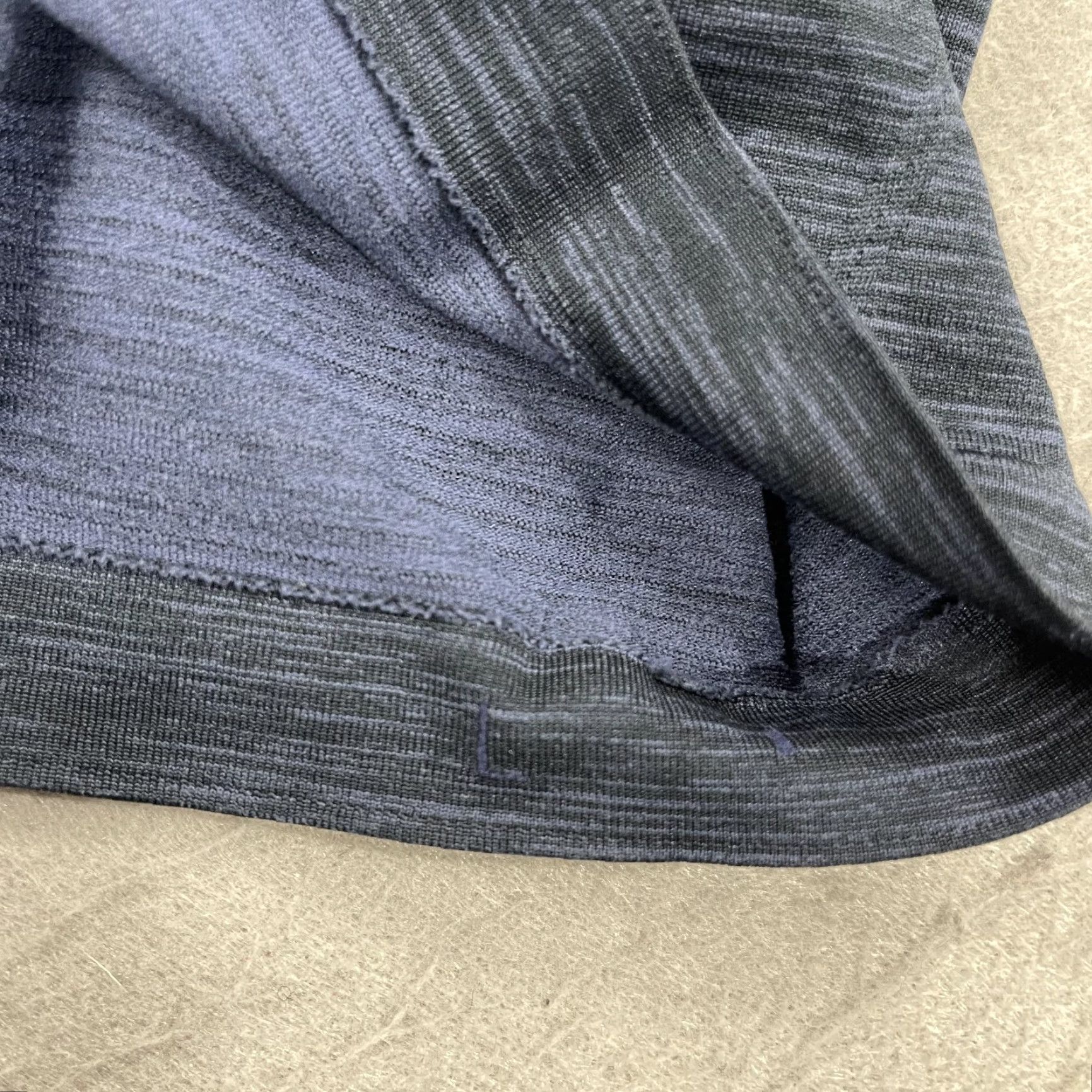 Lululemon Lululemon Shirt Mens Large Blue Heather Performance Gym Stretch Metal Vent Lift Size US L / EU 52-54 / 3 - 3 Thumbnail