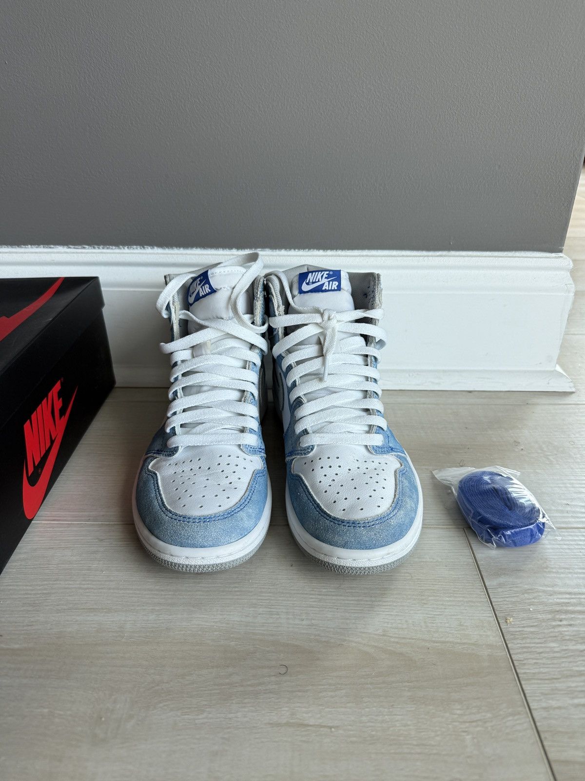 Other Nike Air Jordan 1 Hyper Blue size 7.5 Size US 7.5 / EU 40-41 - 1 Thumbnail