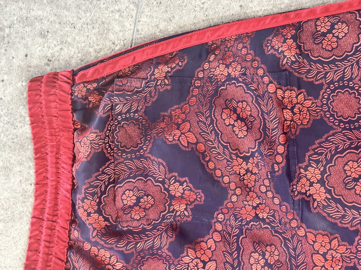Gucci GUCCI RED SATIN FLORAL PRINT SIZE 50 Size US 38 / EU 54 - 6 Thumbnail