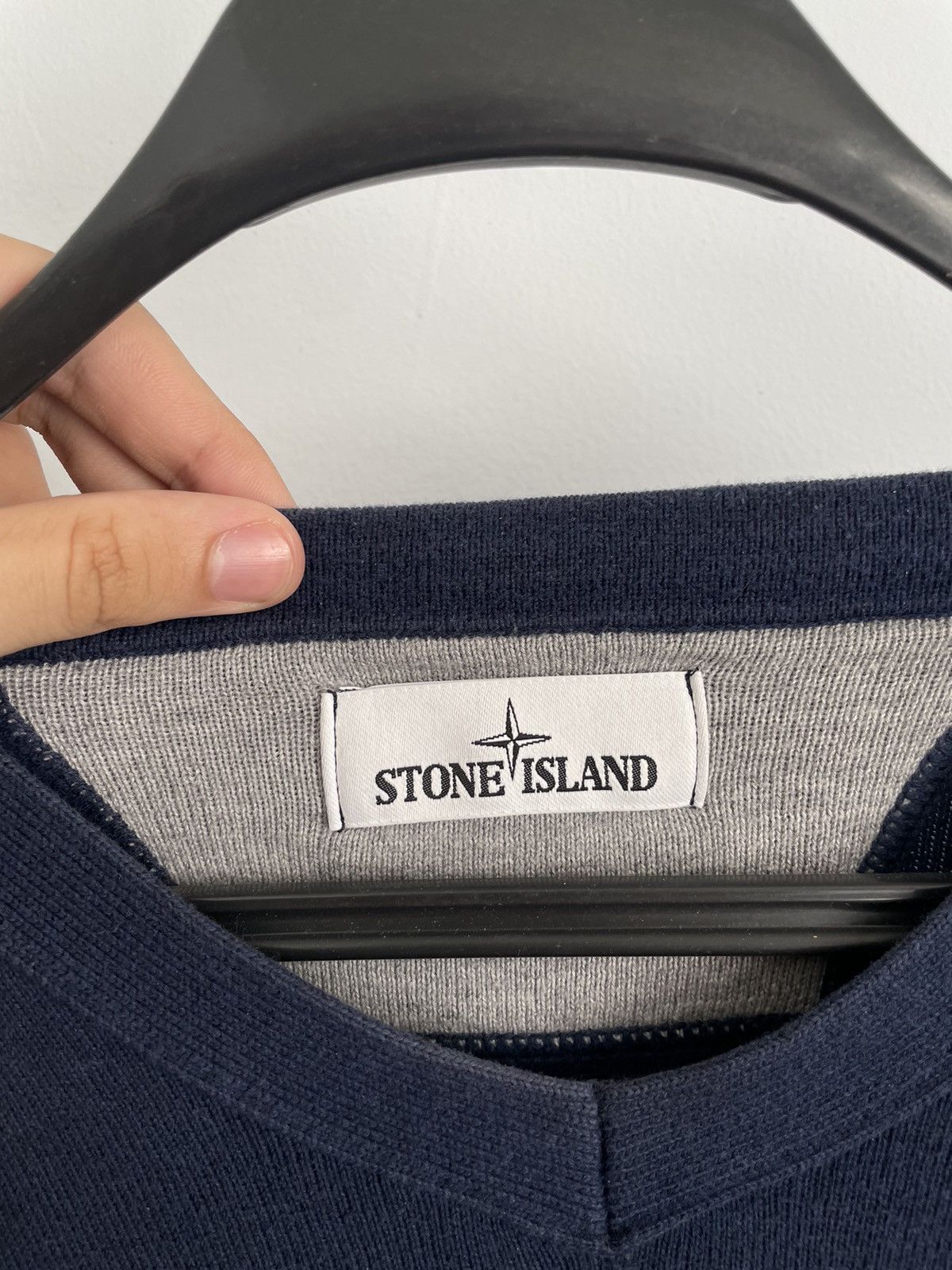 Stone Island STONE ISLAND RETRO V NECK SWEATER Size US XL / EU 56 / 4 - 4 Thumbnail