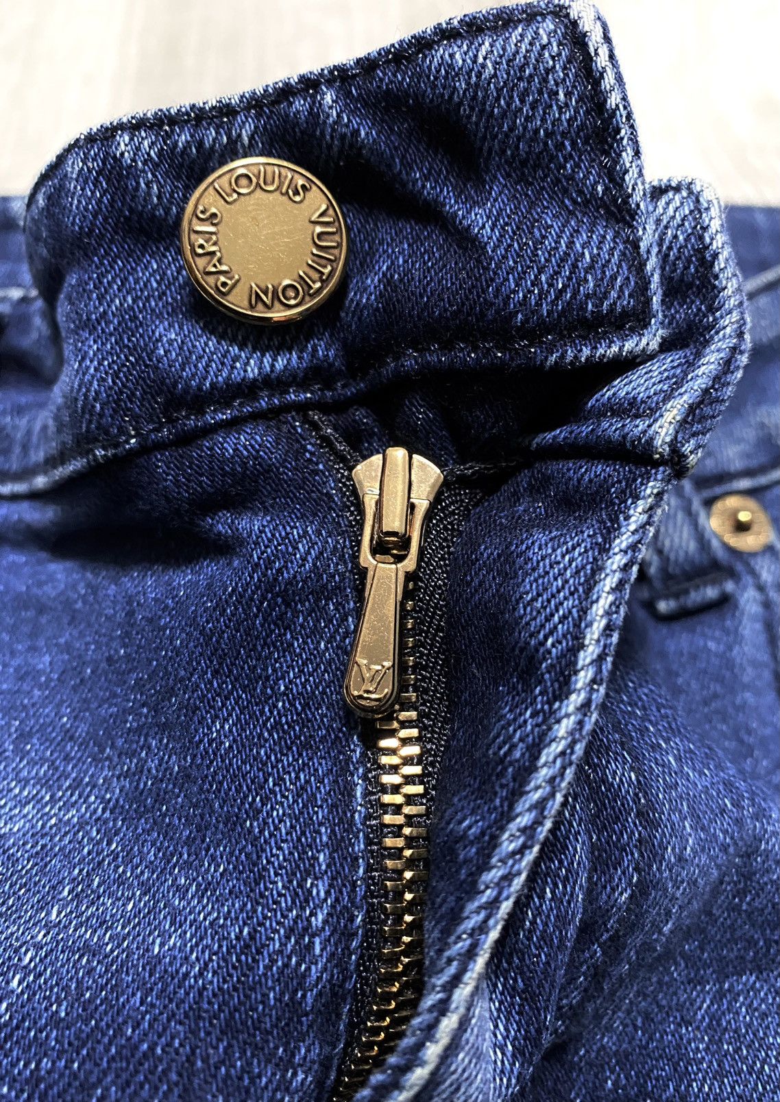 Louis Vuitton Louis Vuitton Inventeur LV Skinny Fit Jeans Denim Women’s Size 26" / US 2 / IT 38 - 14 Thumbnail
