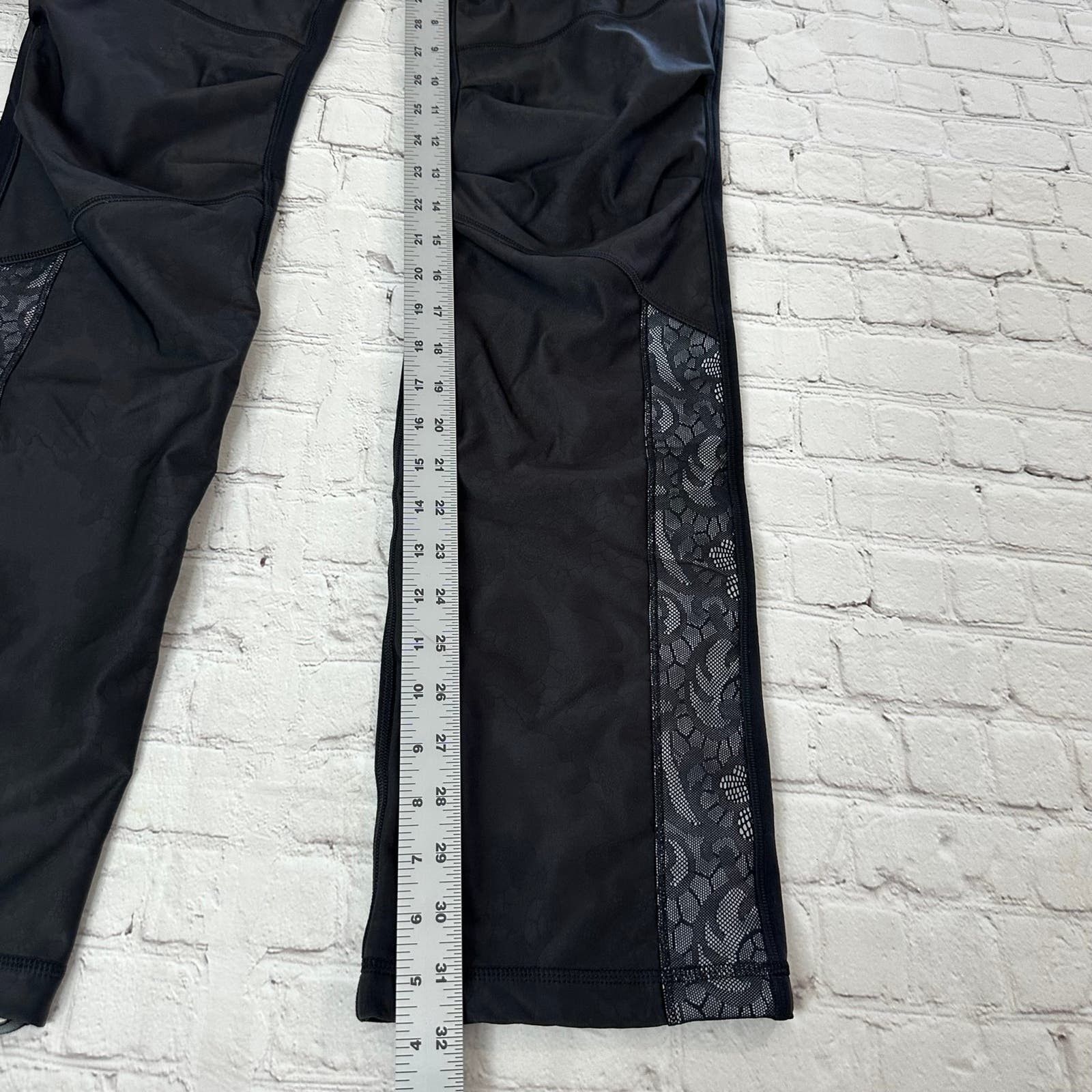 Lululemon Bold in the cold Lululemon pants Size 28" / US 6 / IT 42 - 11 Thumbnail