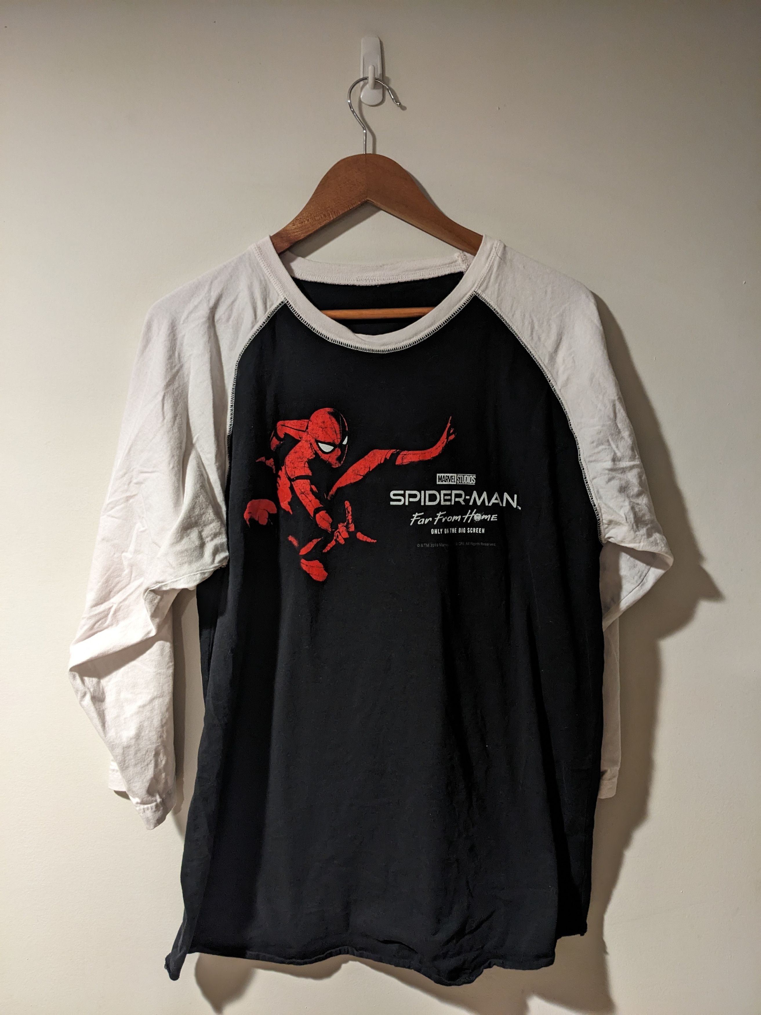 Marvel Comics Spider-Man Far from Home Movie Promo Large Baseball T-Shirt Size US L / EU 52-54 / 3 - 1 Thumbnail