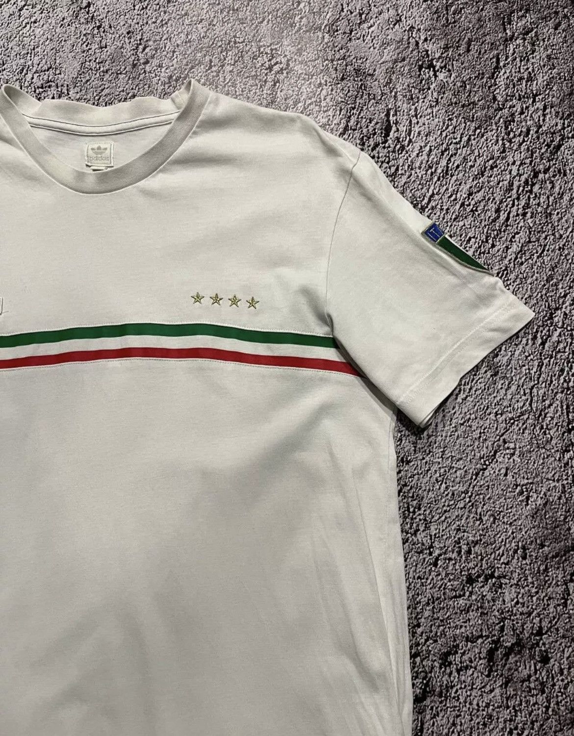 Adidas × Vintage Adidas Italy Retro T-Shirt Soccer Football Size L Size US L / EU 52-54 / 3 - 3 Thumbnail