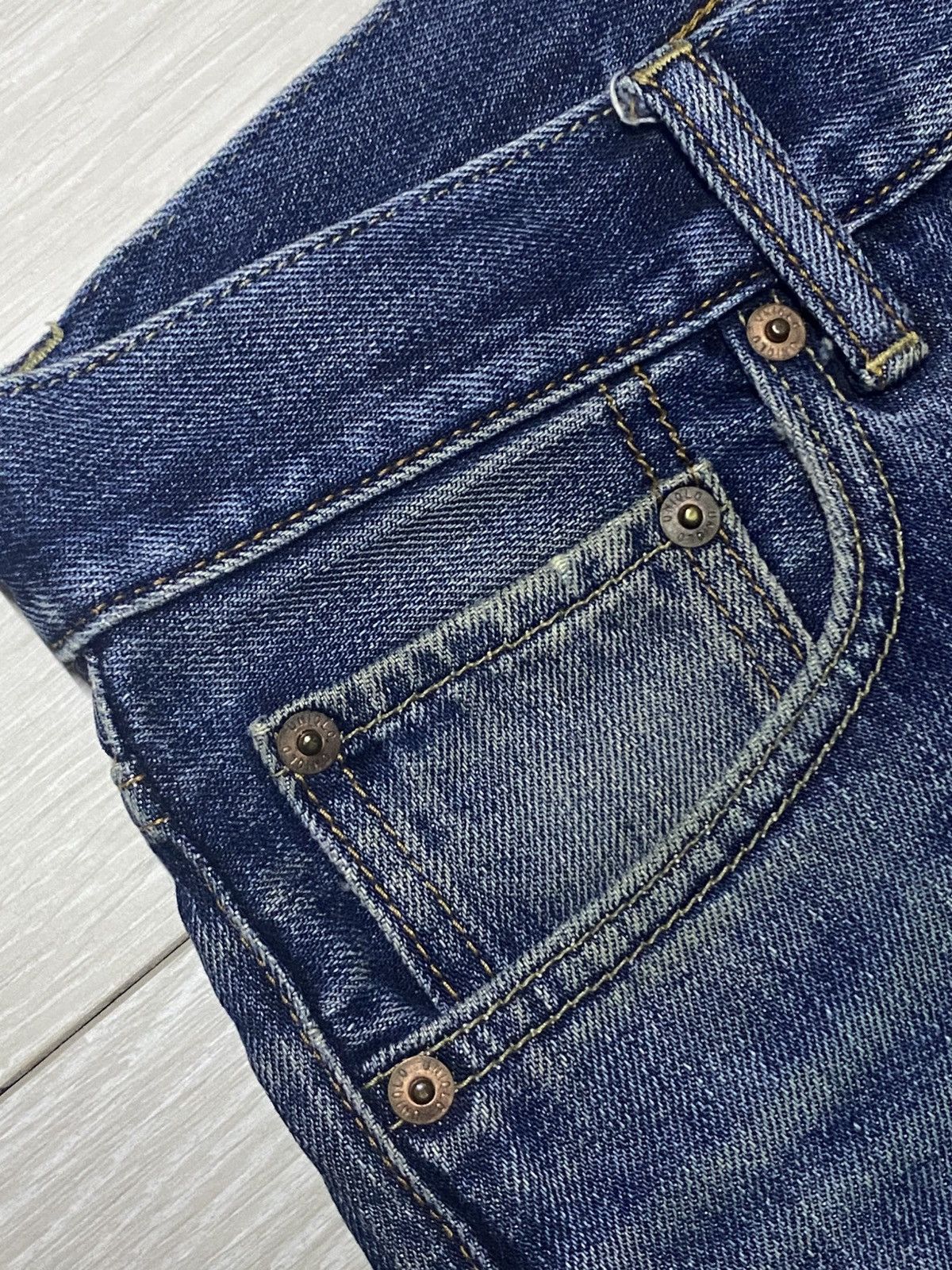Japanese Brand Vintage Japanese Uniqlo Blue Faded Wash Distressed Jeans Size US 31 - 7 Thumbnail