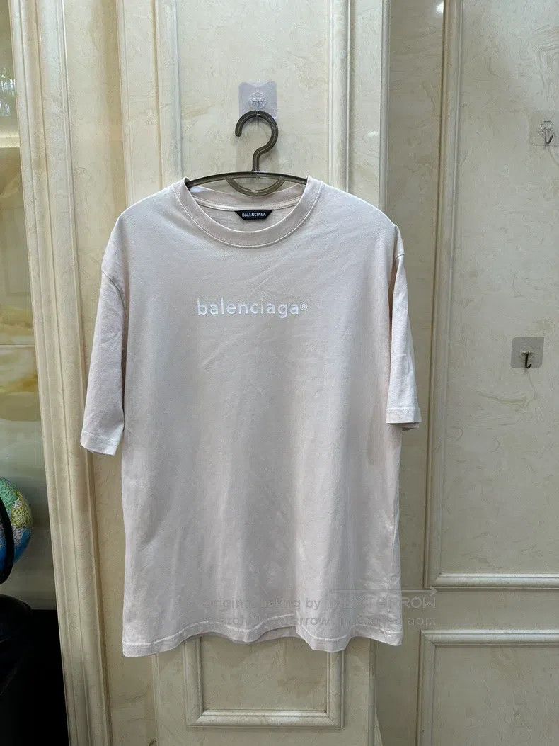 Balenciaga Balenciaga Beige Mail Logo Short Sleeve, Size M Size US M / EU 48-50 / 2 - 1 Thumbnail