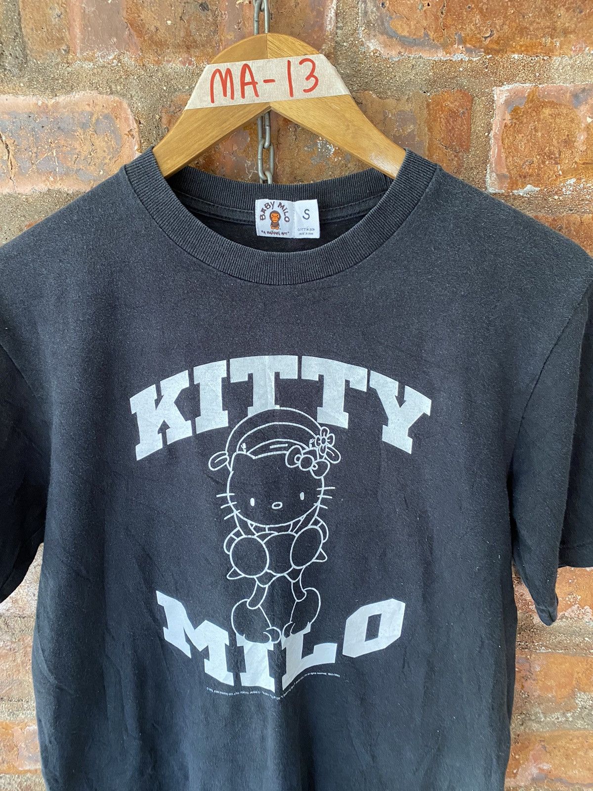 Bape 2006 Bape Baby Milo X Hello Kitty tee Size US S / EU 44-46 / 1 - 3 Thumbnail