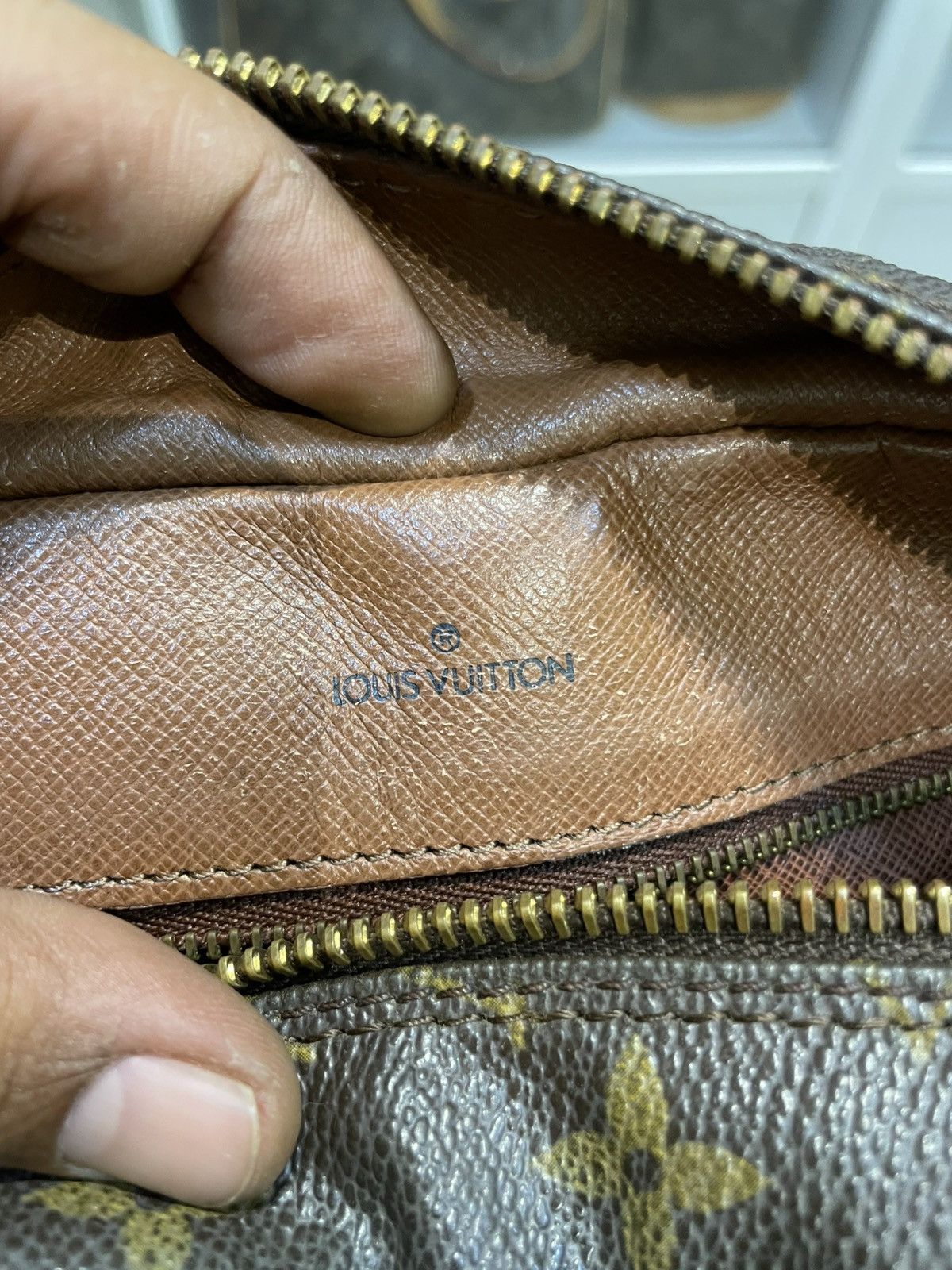 Louis Vuitton AUTHENTIC LOUIS VUITTON MONO NILE PM BAG Size ONE SIZE - 13 Thumbnail