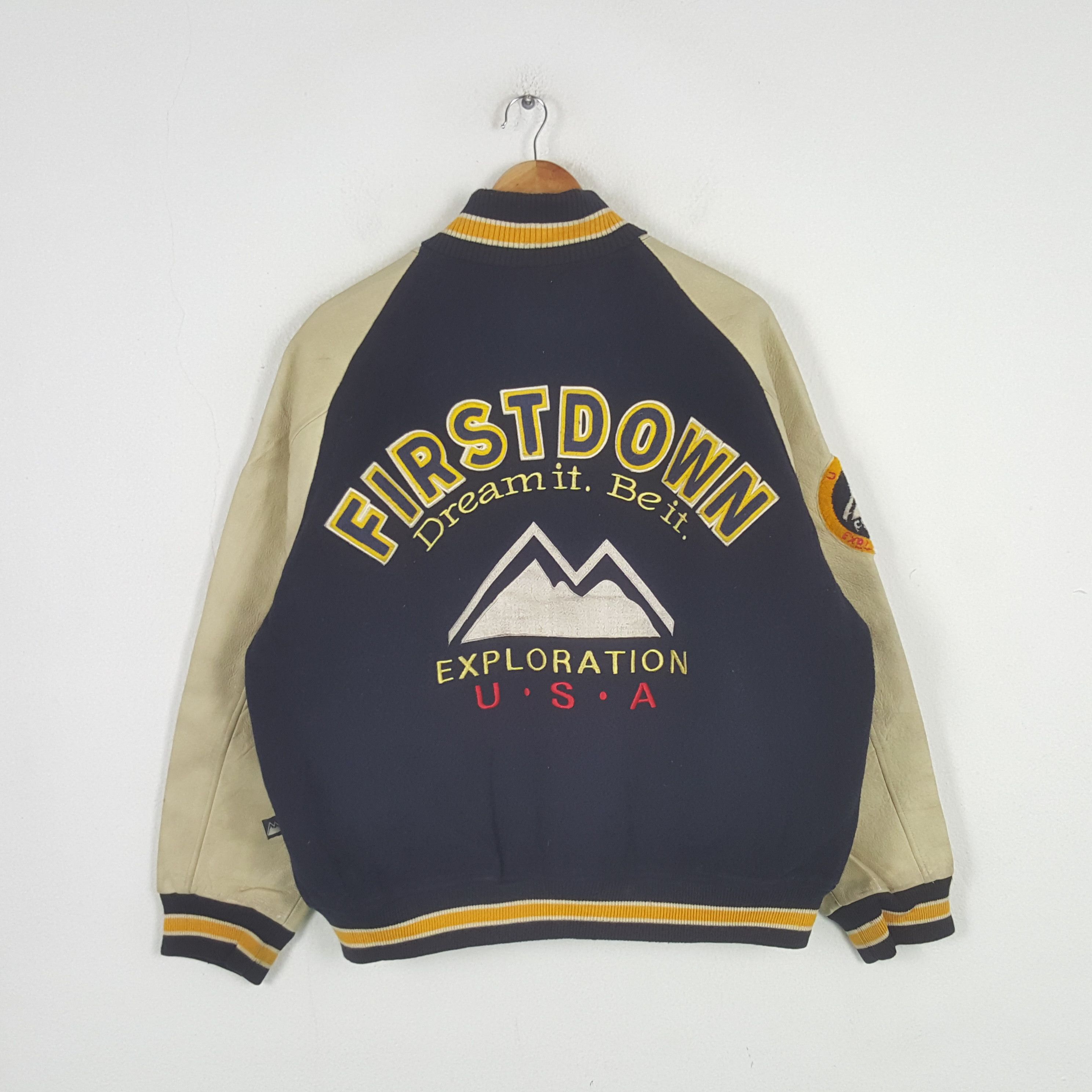Other Vintage Firstdown American Outdoor Varsity Jacket C291N34 Size US XL / EU 56 / 4 - 1 Thumbnail