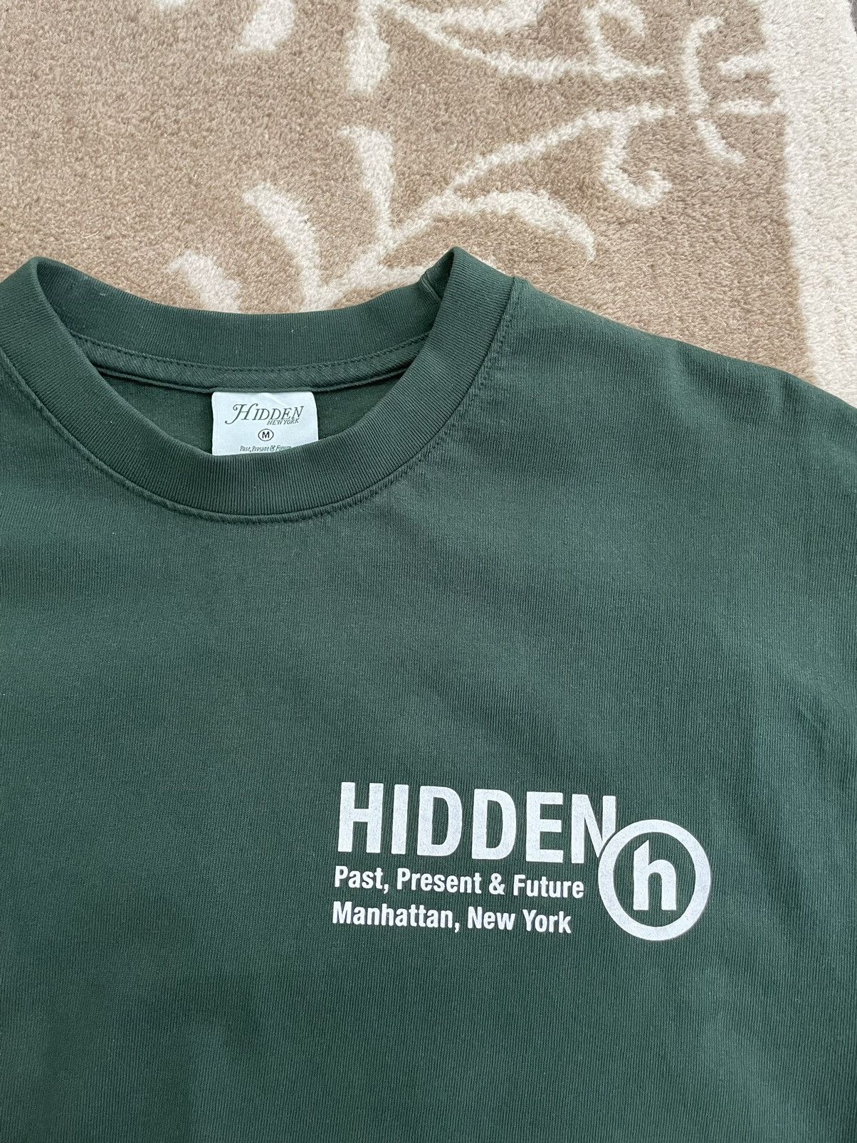 HIDDEN Hidden Stacked Logo Tee Size US M / EU 48-50 / 2 - 3 Thumbnail