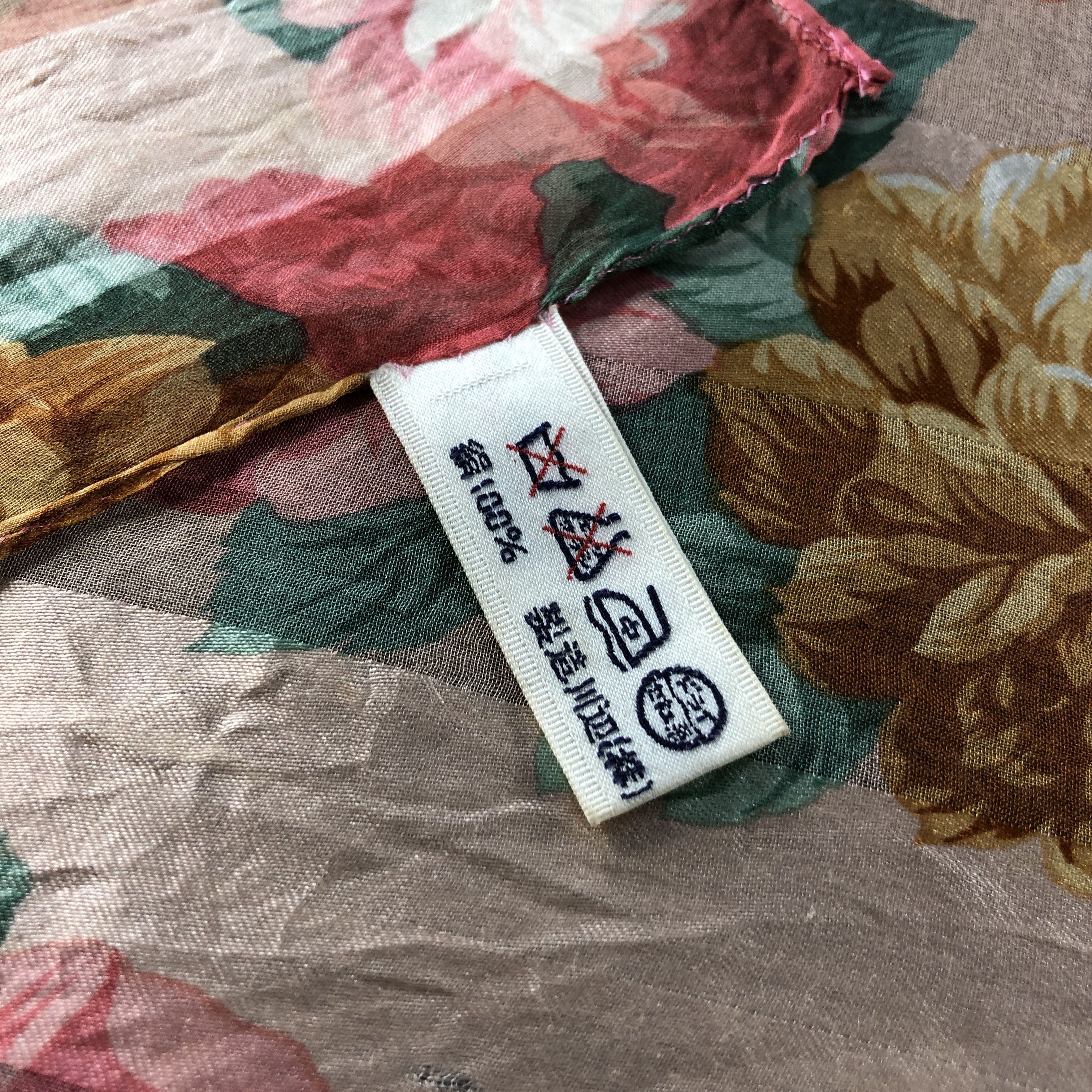 Mario Valentino Mario Valentino Luxury Floral Silk Scarf M1211 Size ONE SIZE - 6 Thumbnail