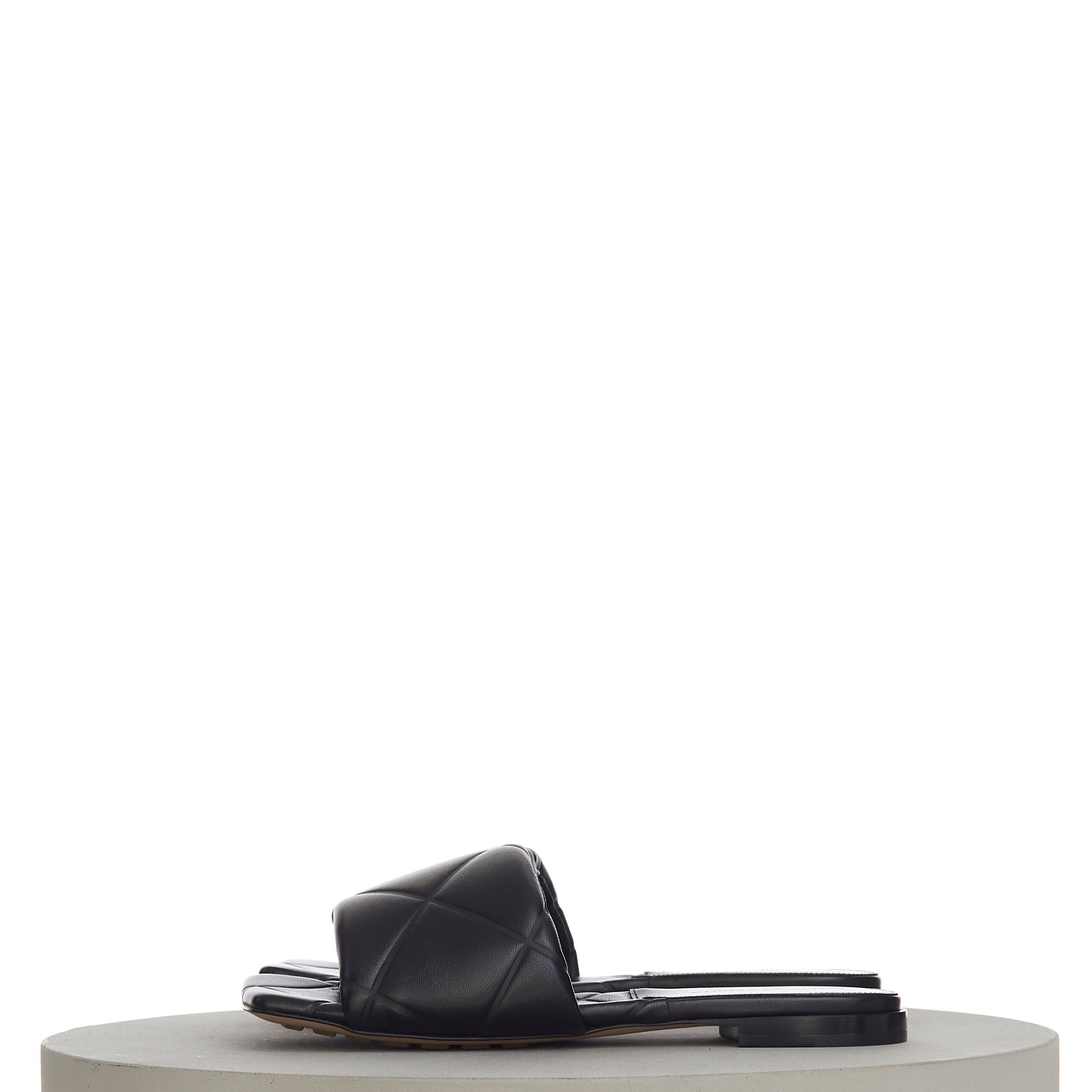 Bottega Veneta Lido Slide Sandals In Black Quilted Leather Size US 6.5 / IT 36.5 - 5 Thumbnail