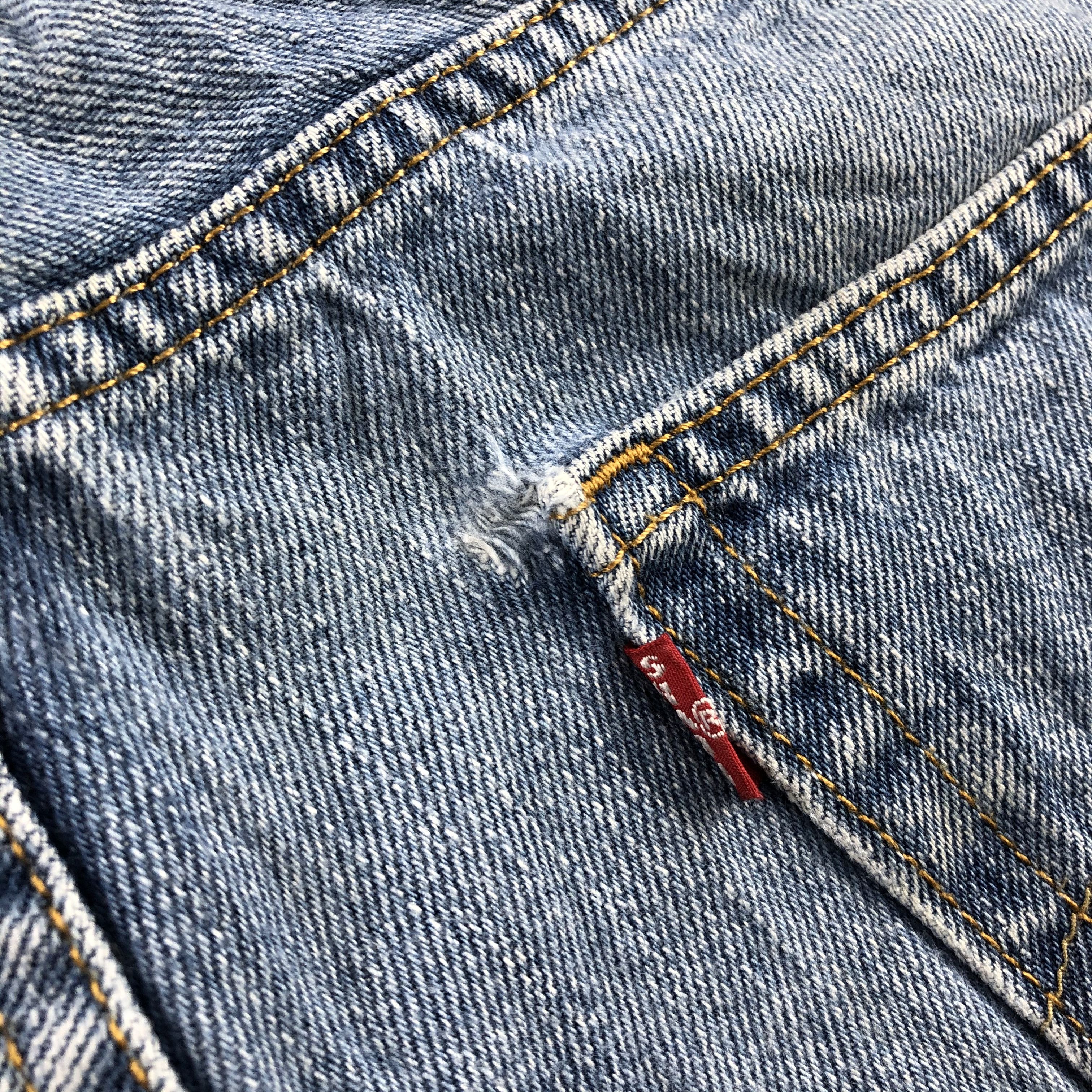 Levi's Vintage Levis 550 Jeans Relexed Fit Denim KJ1029 Size US 34 / EU 50 - 9 Thumbnail