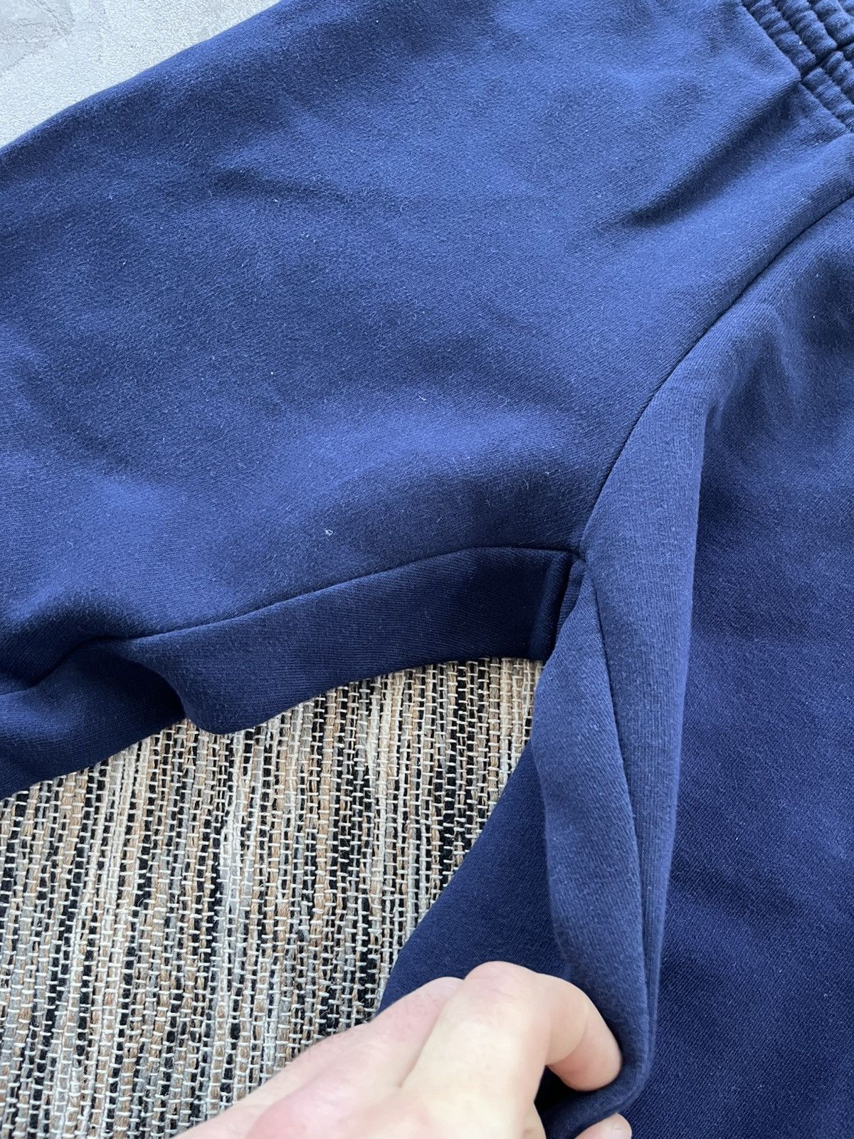 Lacoste Vintage Lacoste Navy Minimalistic Sweatpants Y2K Track Pants Size US 32 / EU 48 - 9 Thumbnail